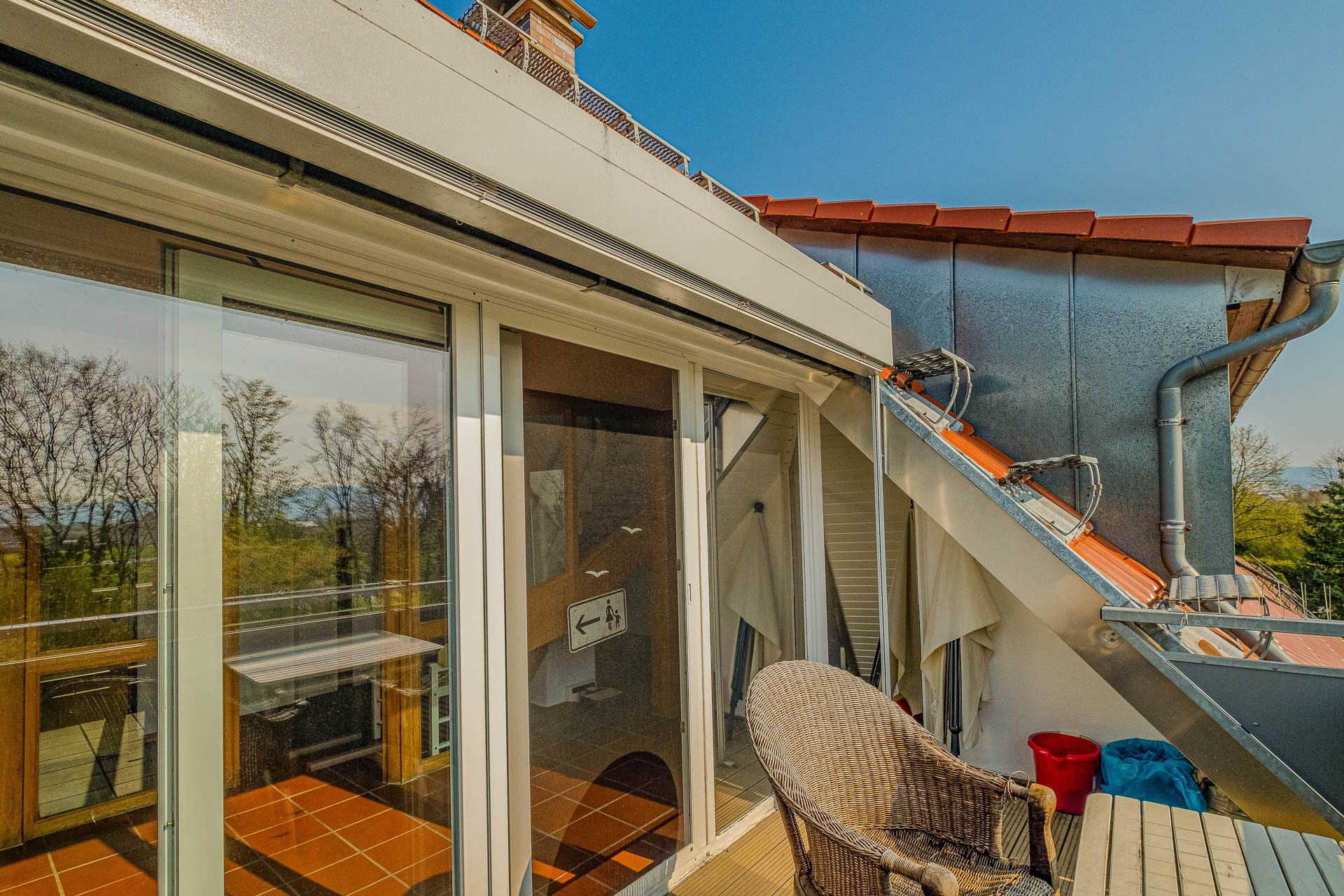 Immobilienangebot - Heidelberg - Alle - Auf Erbpachtgrundstück: 3-Parteienhaus mit Garten, Garagen und vielfältigen Nutzungsmöglichkeiten