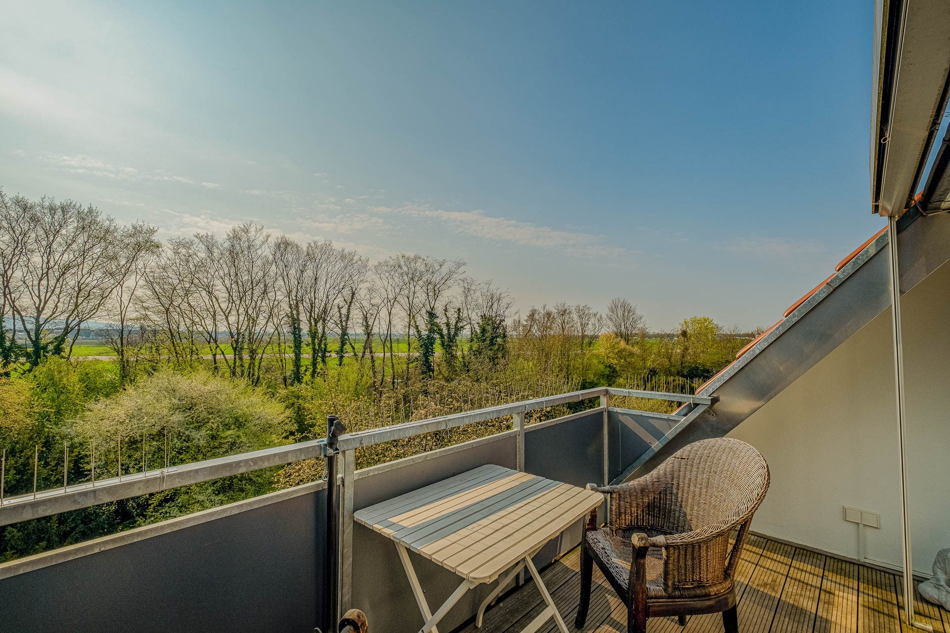 Immobilienangebot - Heidelberg - Alle - Auf Erbpachtgrundstück: 3-Parteienhaus mit Garten, Garagen und vielfältigen Nutzungsmöglichkeiten