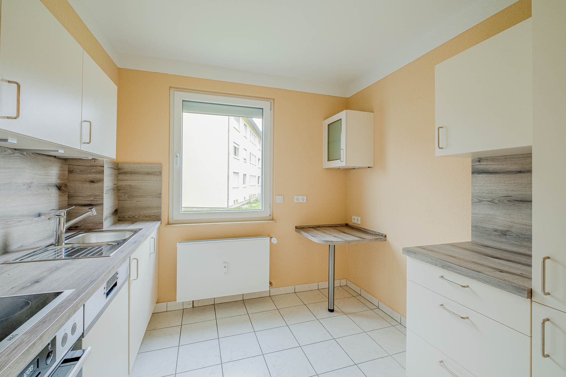 Immobilienangebot - Heidelberg - Alle - Auf Erbpachtgrundstück: 3-Parteienhaus mit Garten, Garagen und vielfältigen Nutzungsmöglichkeiten