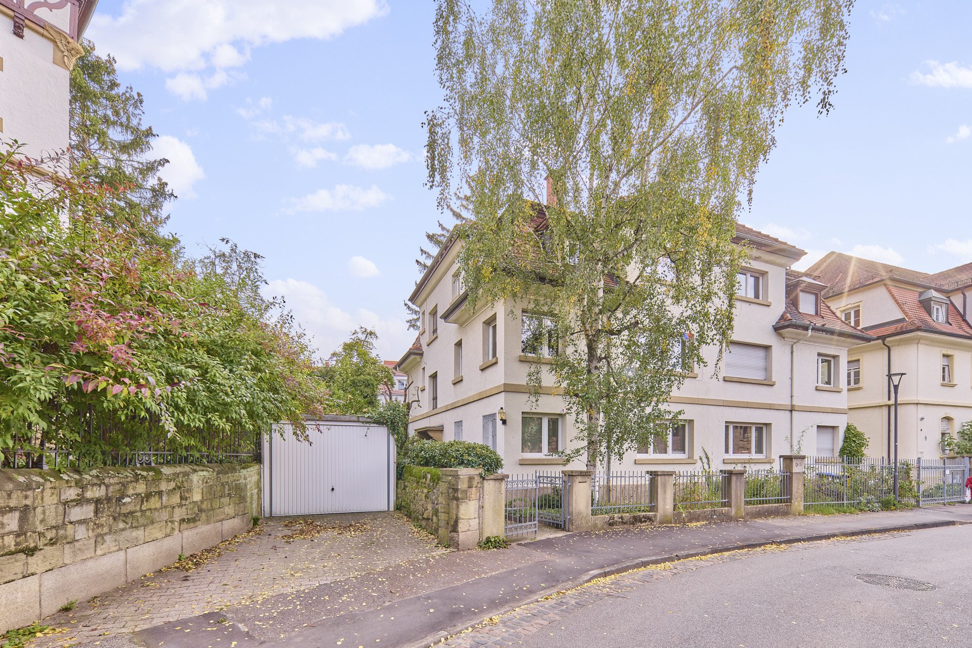 Immobilienangebot - Heidelberg - Alle - Handschuhsheim: Freundliches Mehrfamilienhaus mit drei Wohneinheiten in begehrter Wohnlage