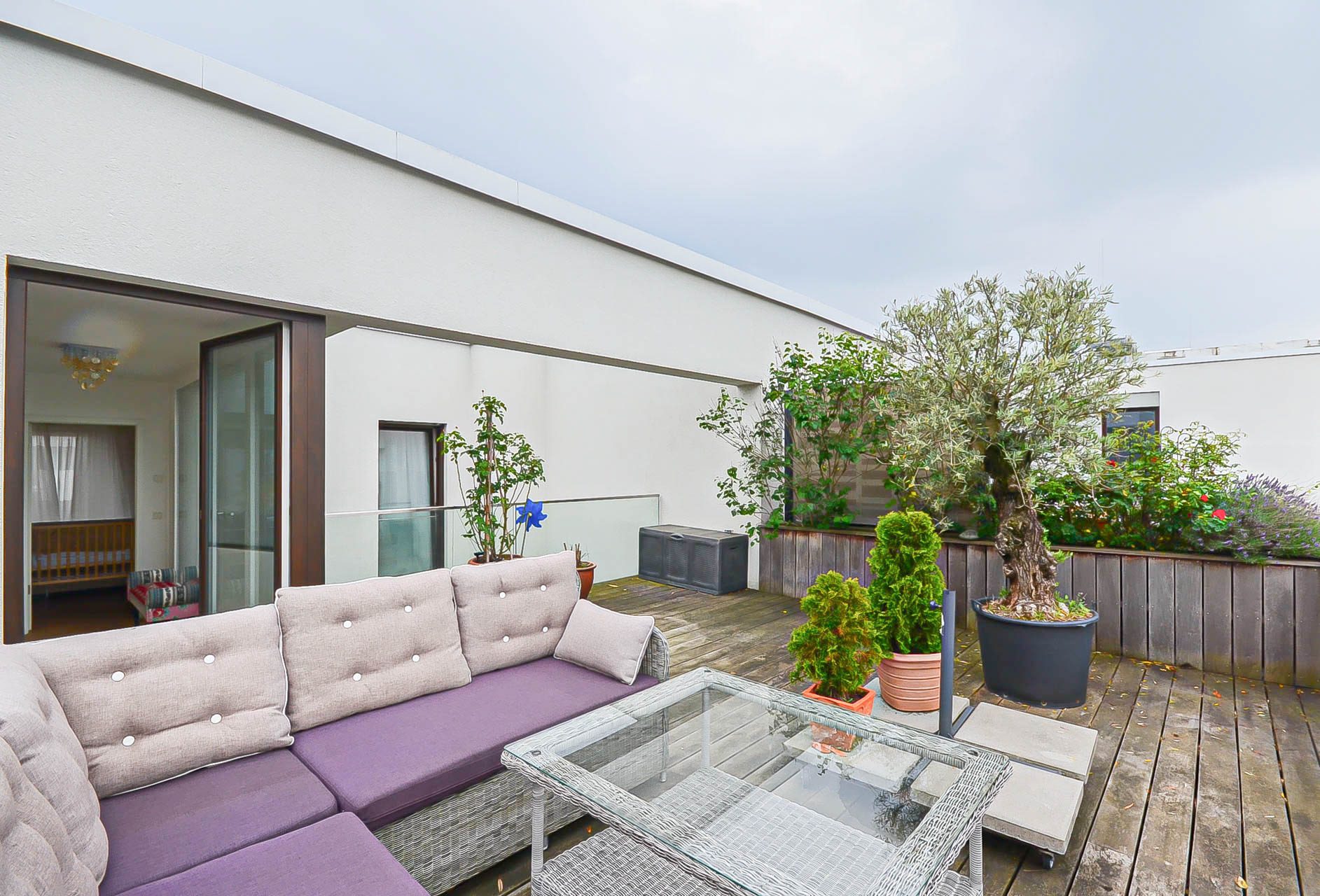 Immobilienangebot - Heidelberg - Alle - Attraktive Crossover-Wohnung mit TG-Stellplatz, Balkon, Atrium und Dachterrasse im Reihenhausstil