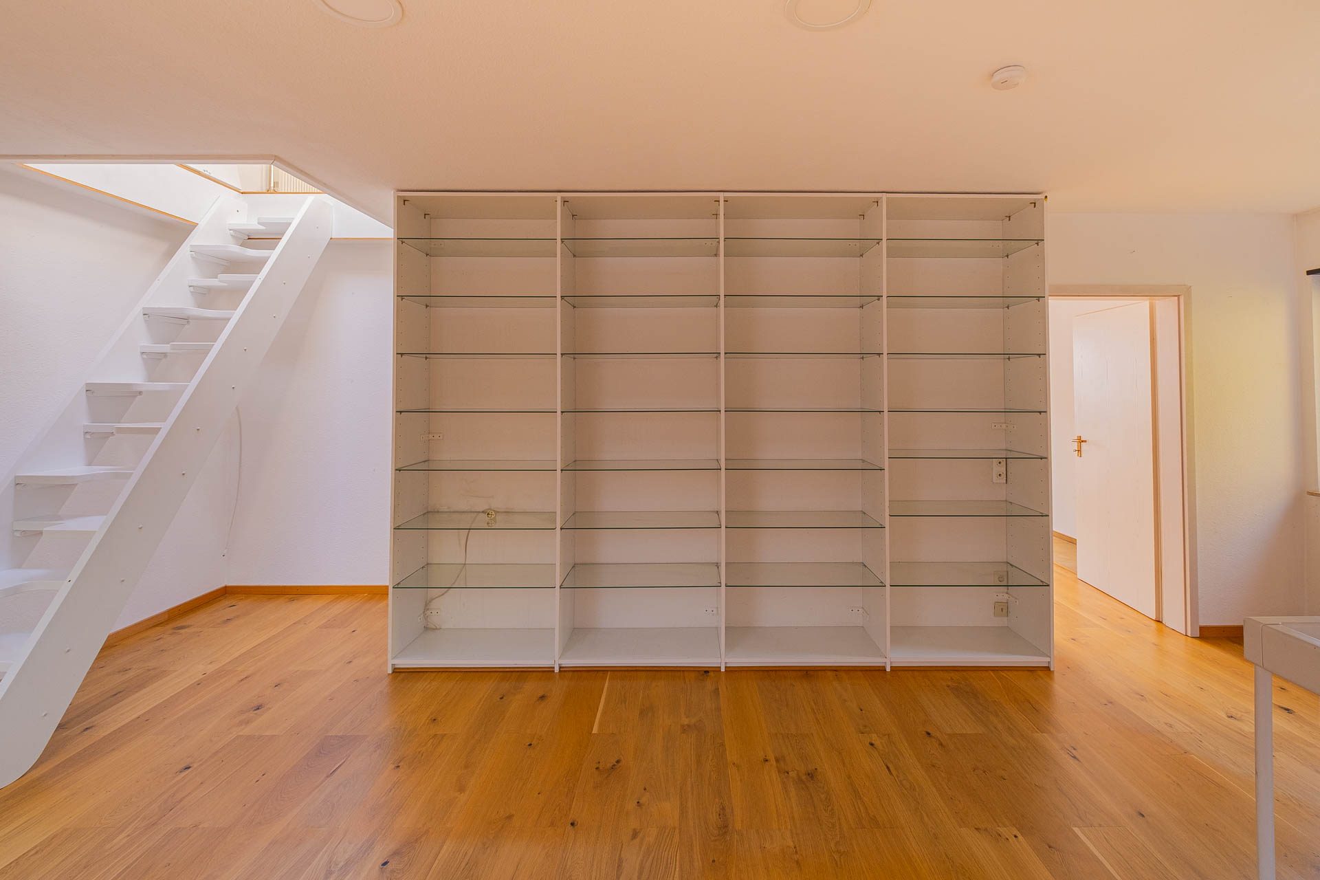 Immobilienangebot - Schriesheim - Alle - Großzügige Maisonette-Wohnung mit
Kamin, Balkon & Dachterrasse im Zentrum Schriesheims