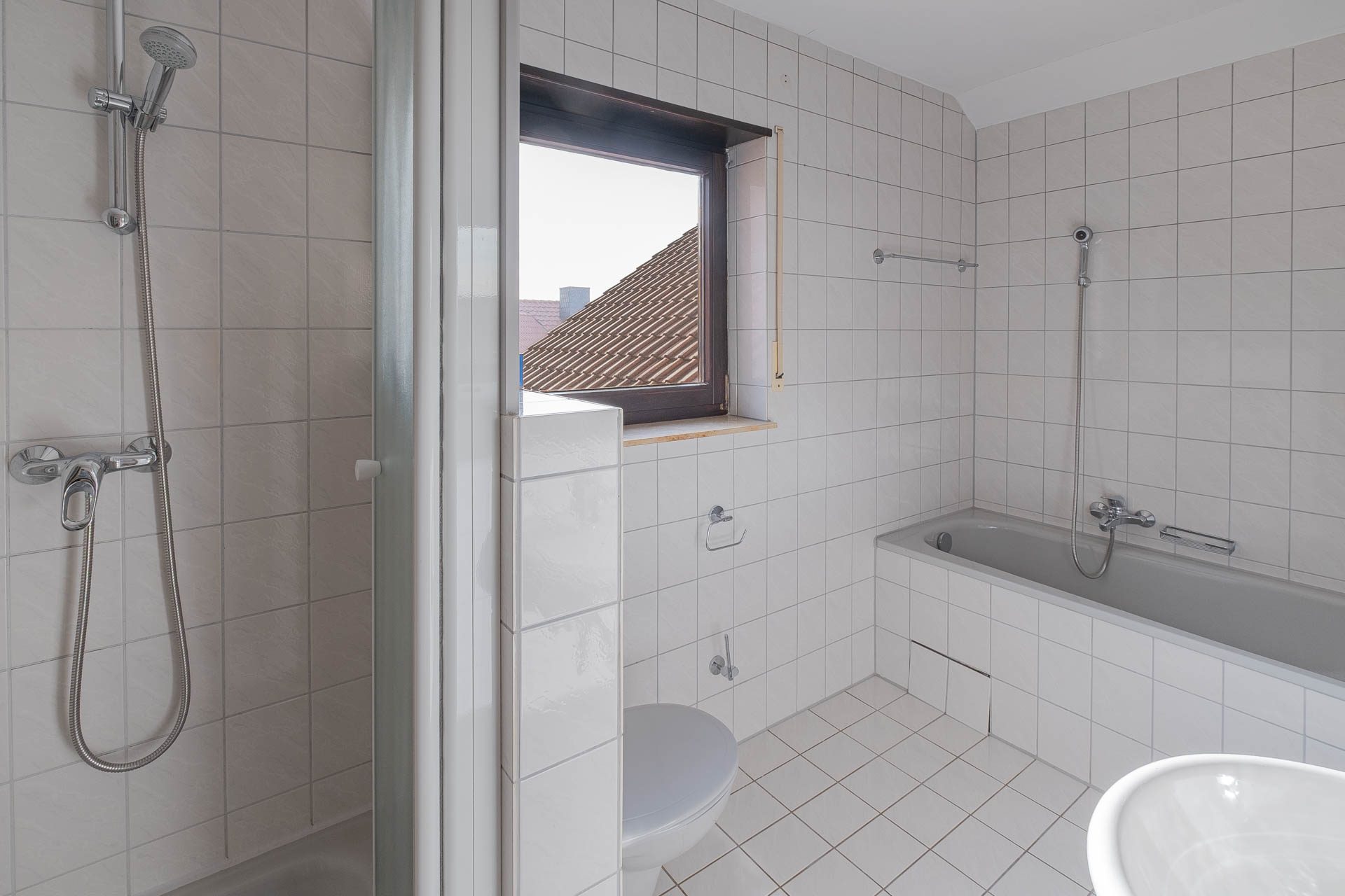 Immobilienangebot - Schriesheim - Alle - Großzügige Maisonette-Wohnung mit
Kamin, Balkon & Dachterrasse im Zentrum Schriesheims