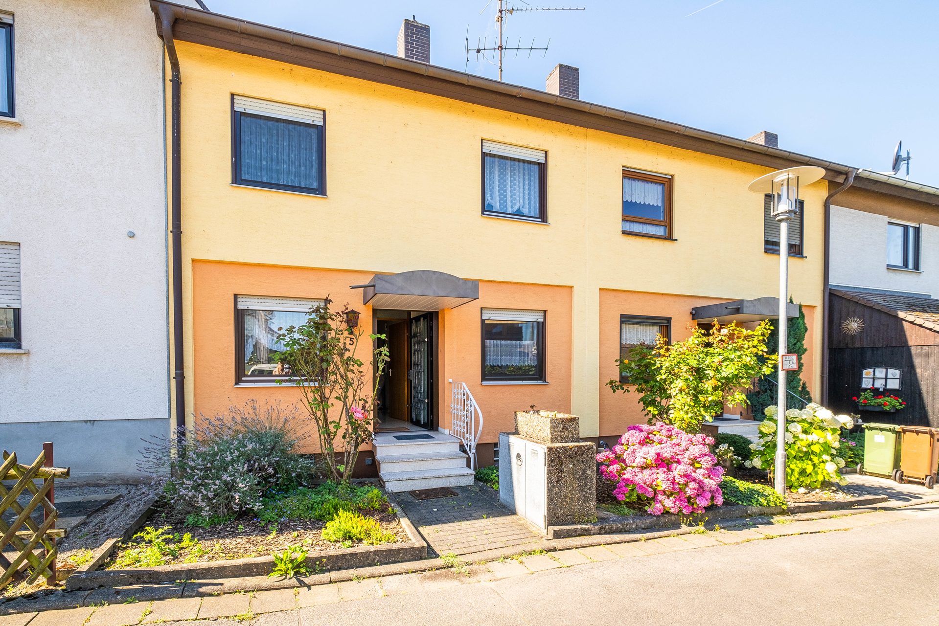 Immobilienangebot - Hirschberg an der Bergstraße / Leutershausen - Alle - Das ideale Zuhause: Komfortables Reihenhaus mit Wohlfühlfaktor