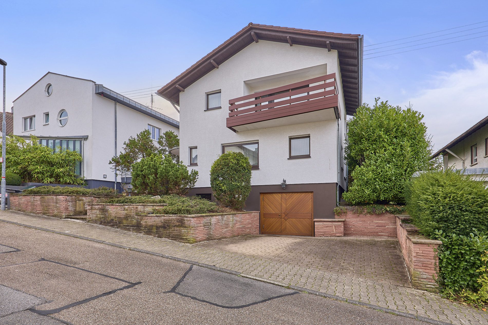 Immobilienangebot - Wiesloch - Alle - Wiesloch: Geräumiges Haus mit Wintergarten, vielen Vorzügen und herrlichem Garten in begehrter Lage