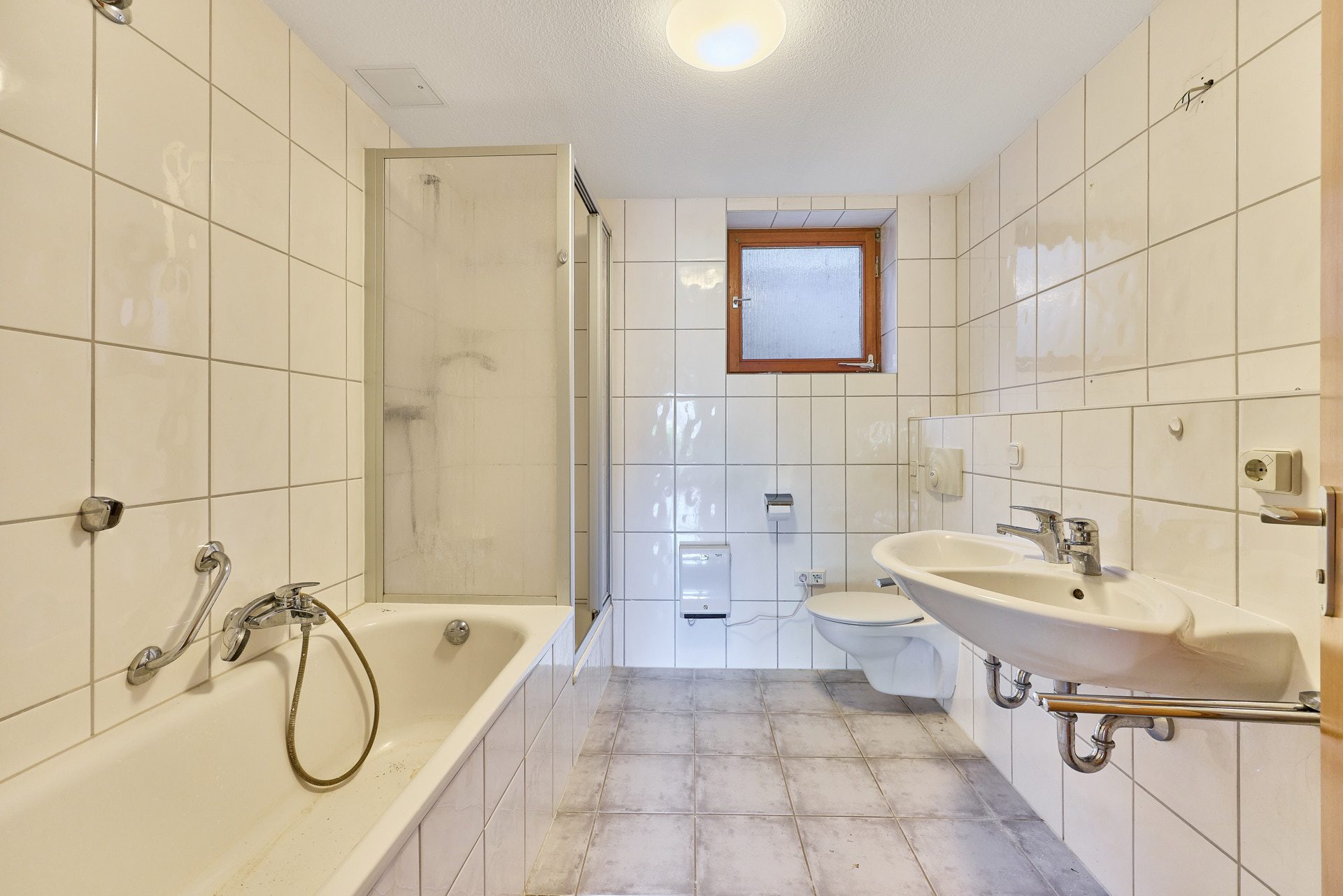 Immobilienangebot - Neckargemünd - Alle - Großzügiges Zweifamilienhaus mit Maisonette-Wohnung