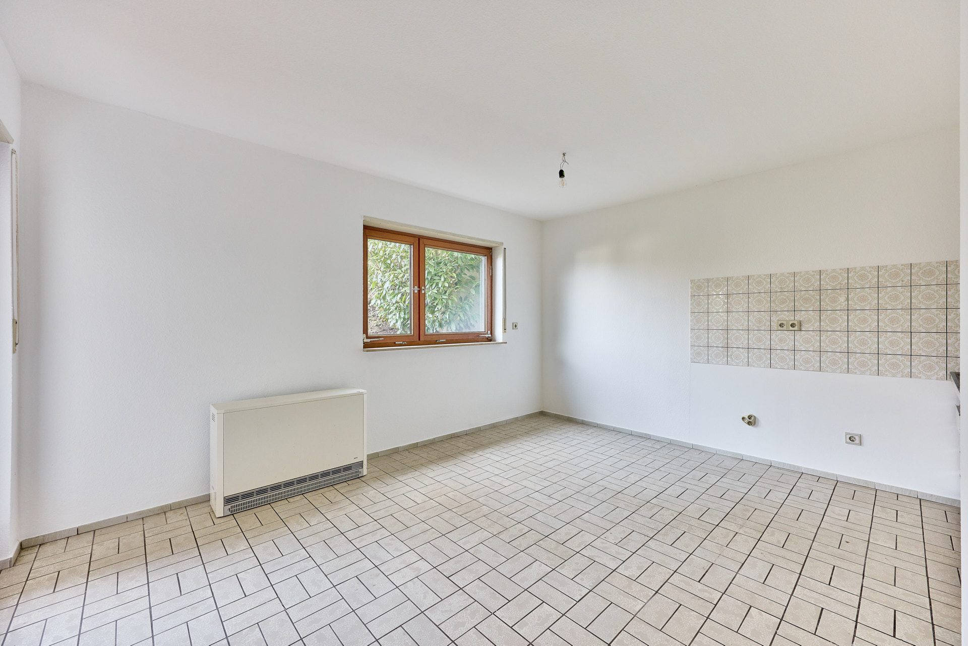 Immobilienangebot - Neckargemünd - Alle - Großzügiges Zweifamilienhaus mit Maisonette-Wohnung