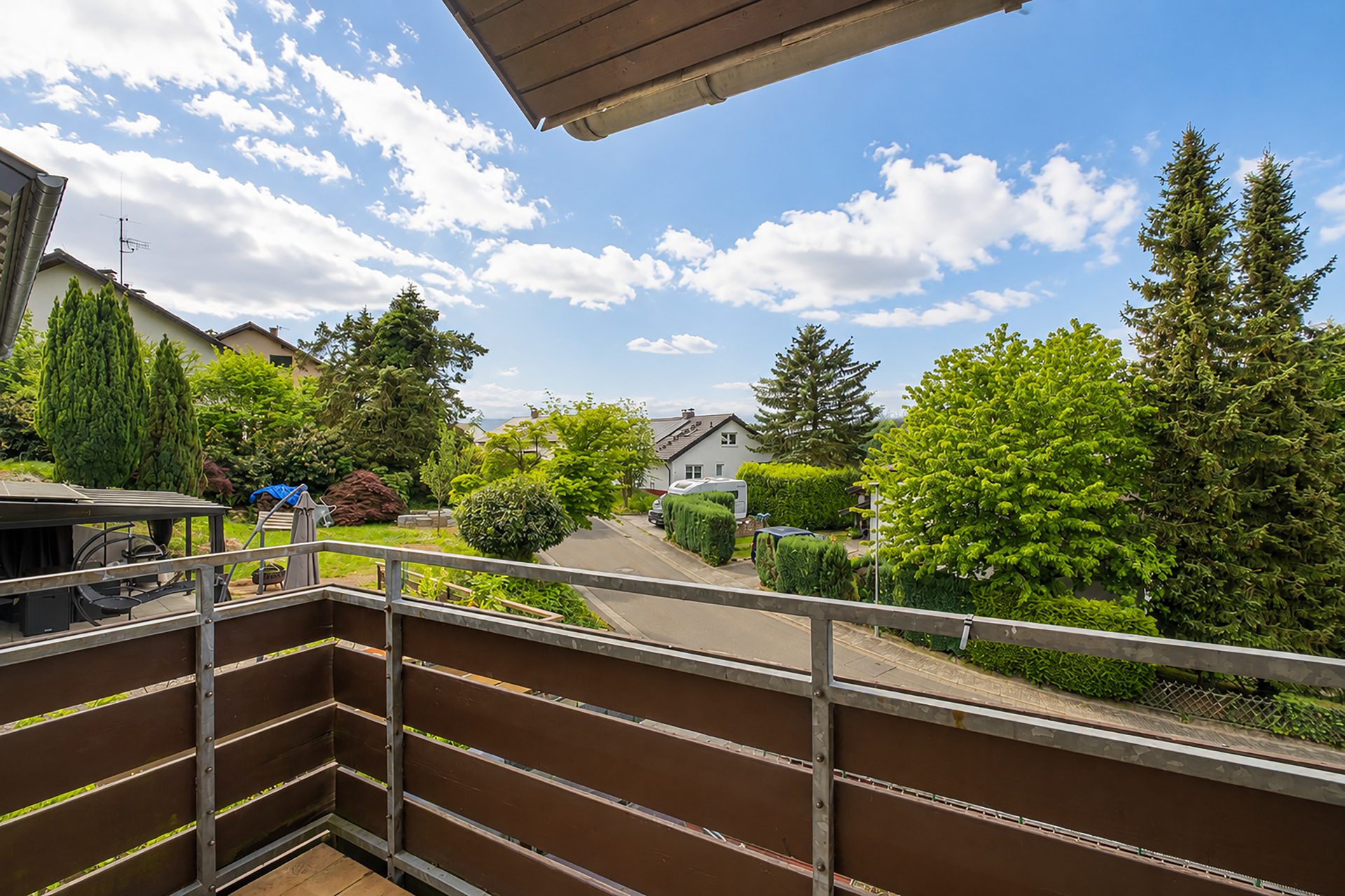 Immobilienangebot - Wiesenbach - Alle - Wiesenbach: MFH mit Garten & Talblick – ideal für Eigennutzer, Anleger und Mehrgenerationenwohnen