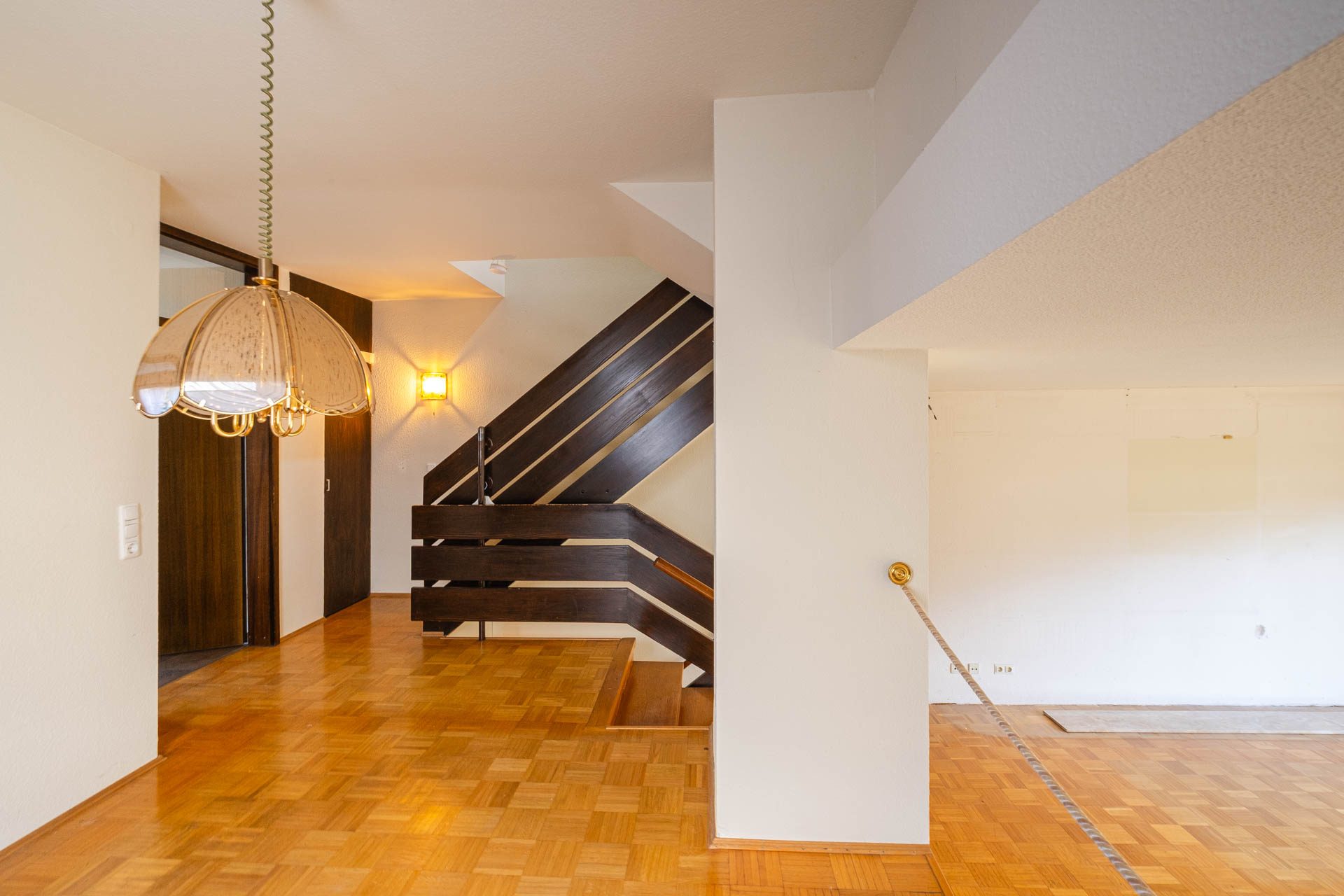 Immobilienangebot - Neckargemünd - Alle - Attraktives Reihenhaus mit großem Potenzial in Neckargemünd