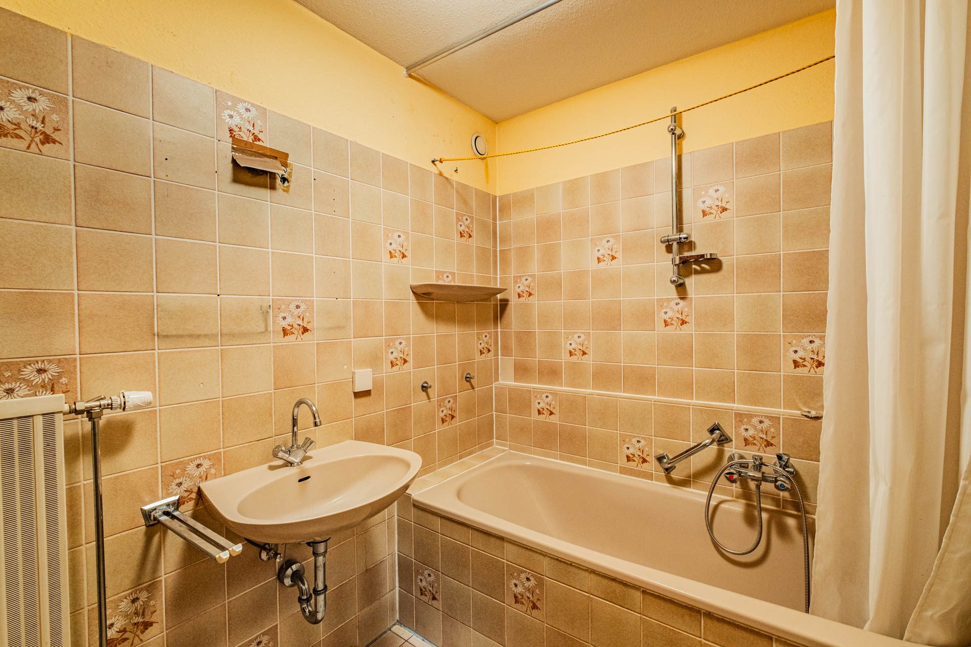 Immobilienangebot - Leimen - Alle - Leimen: 2-Zimmer-Wohnung im 3. Obergeschoss mit Loggia und Tiefgaragenstellplatz