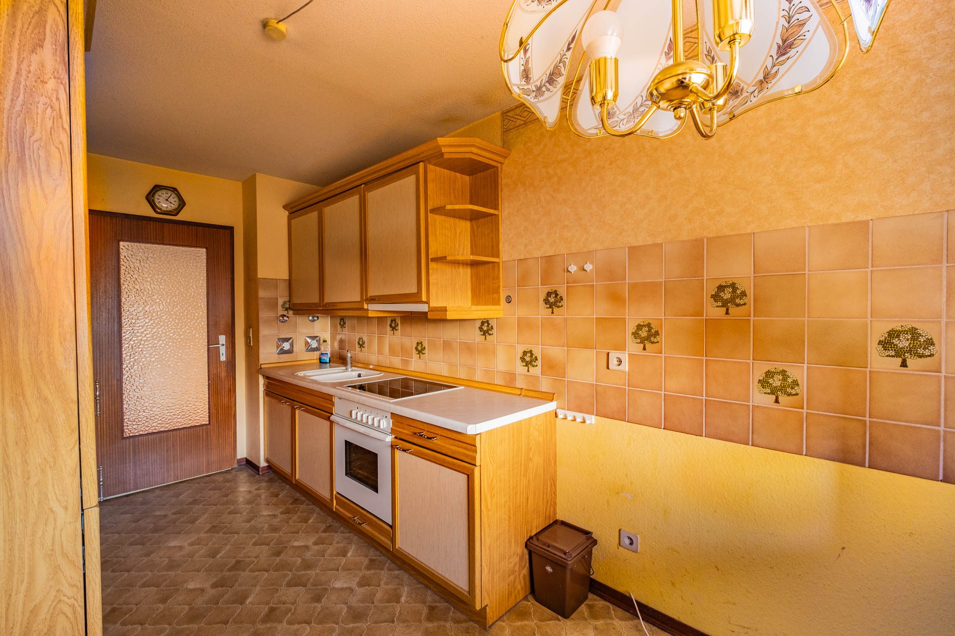 Immobilienangebot - Leimen - Alle - Leimen: 2-Zimmer-Wohnung im 3. Obergeschoss mit Loggia und Tiefgaragenstellplatz