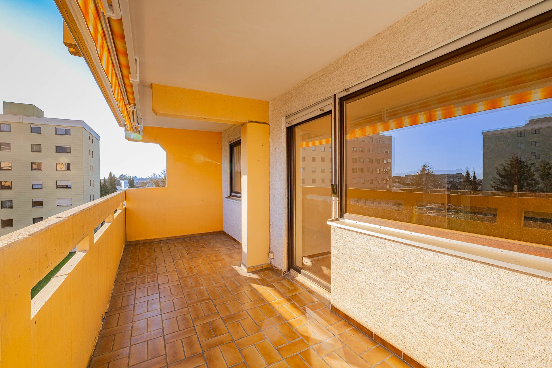 Immobilienangebot - Leimen - Alle - Leimen: 2-Zimmer-Wohnung im 3. Obergeschoss mit Loggia und Tiefgaragenstellplatz