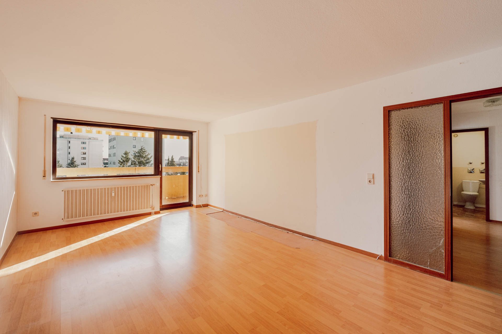 Immobilienangebot - Leimen - Alle - Leimen: 2-Zimmer-Wohnung im 3. Obergeschoss mit Loggia und Tiefgaragenstellplatz