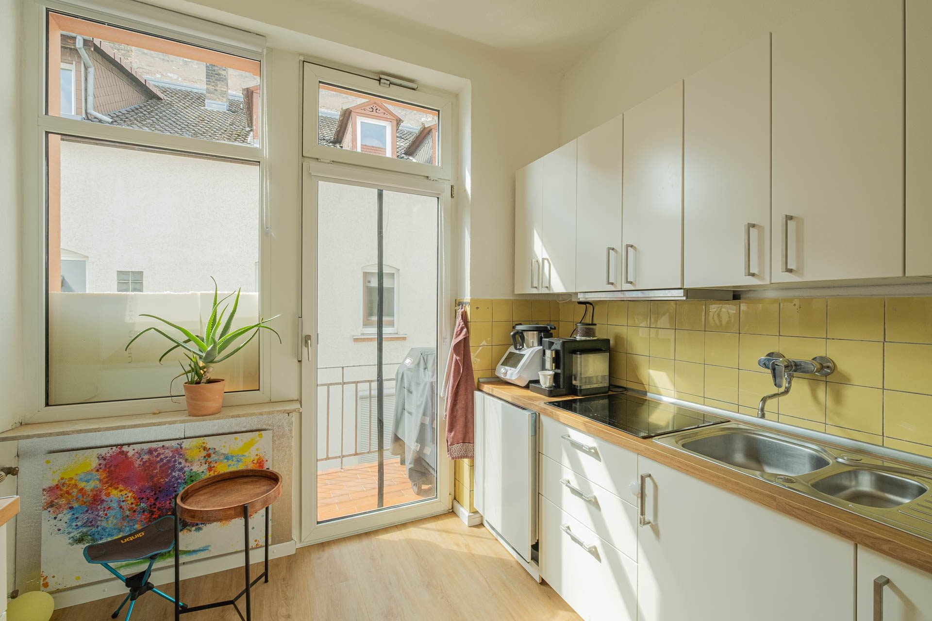 Immobilienangebot - Heidelberg - Alle - Weststadt: 3 Mehrfamilienhäuser auf einem Anwesen mit kleiner Gewerbeeinheit und 2 Innenhöfen