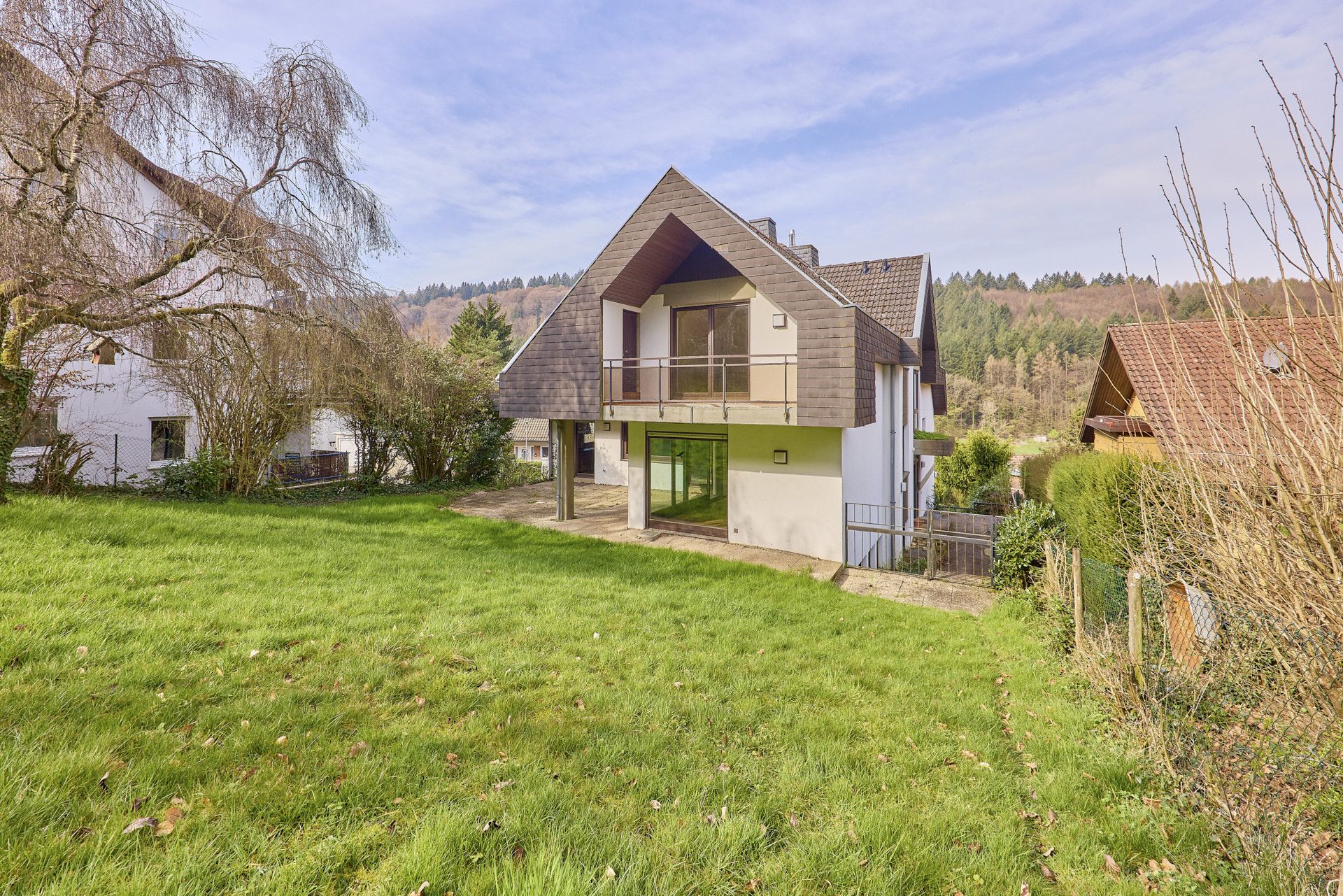 Immobilienangebot - Neckargemünd - Alle - Geräumiges Einfamilienhaus mit Einliegerwohnung in Neckargemünd