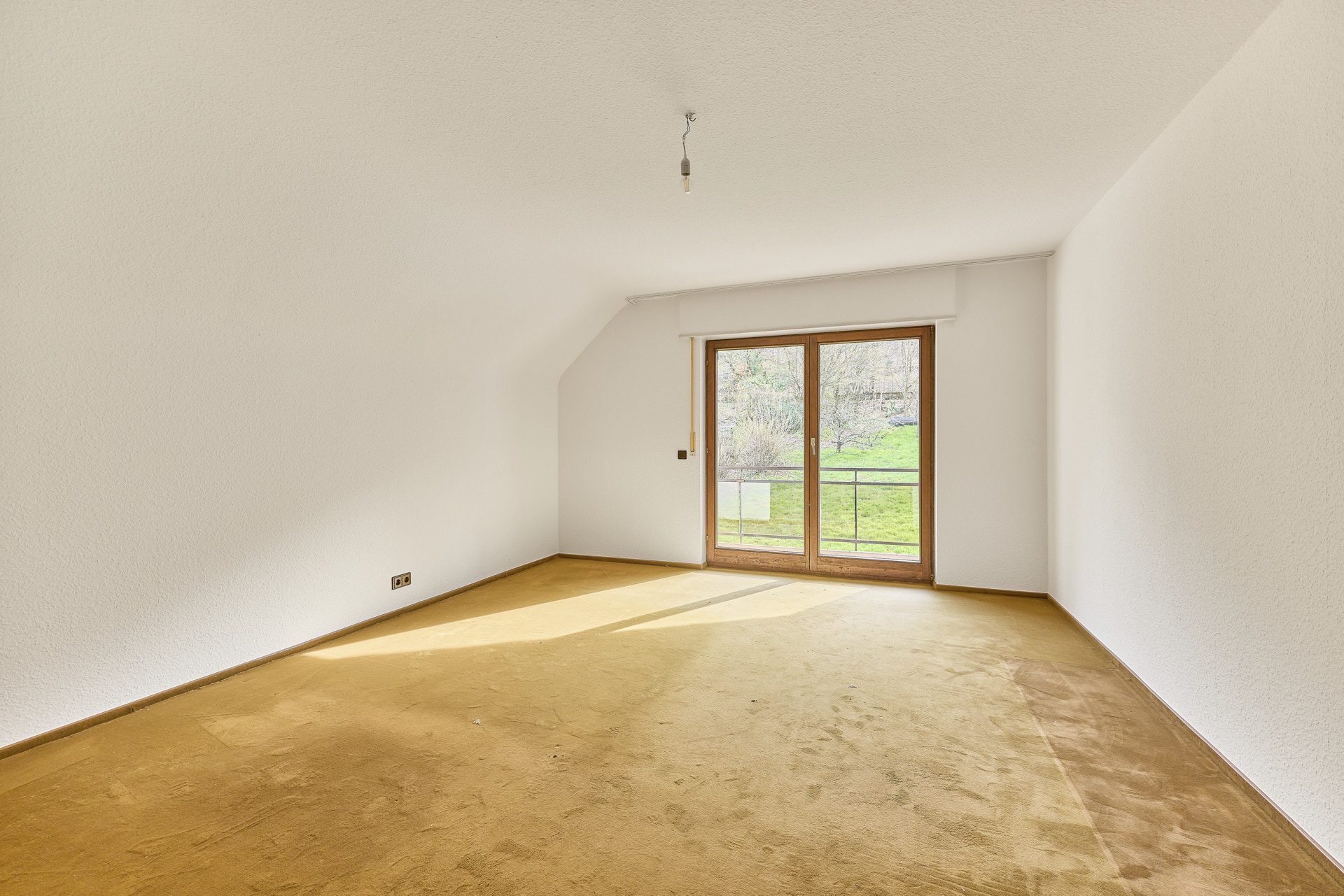 Immobilienangebot - Neckargemünd - Alle - Geräumiges Einfamilienhaus mit Einliegerwohnung in Neckargemünd