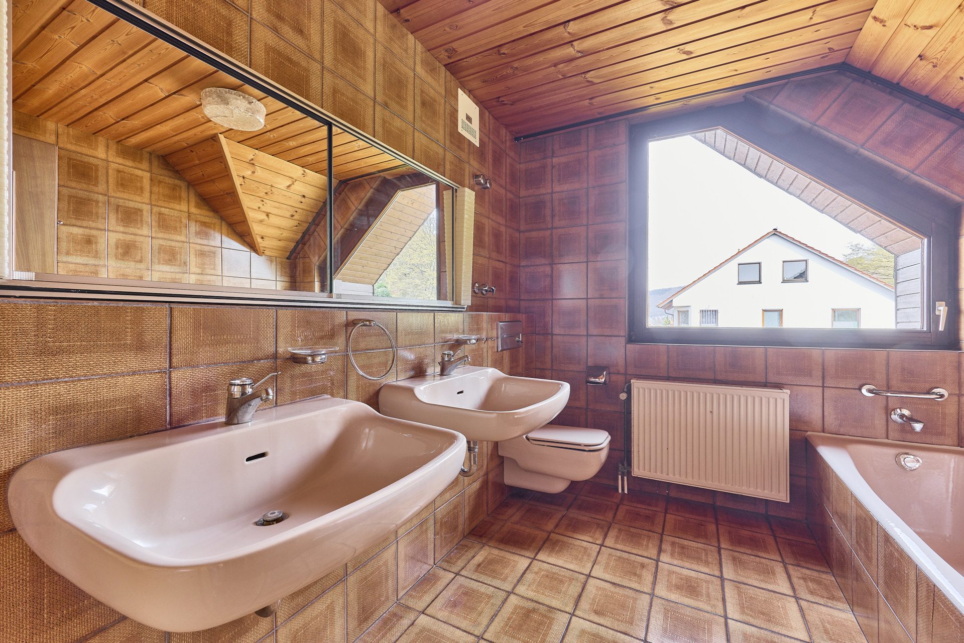 Immobilienangebot - Neckargemünd - Alle - Geräumiges Einfamilienhaus mit Einliegerwohnung in Neckargemünd