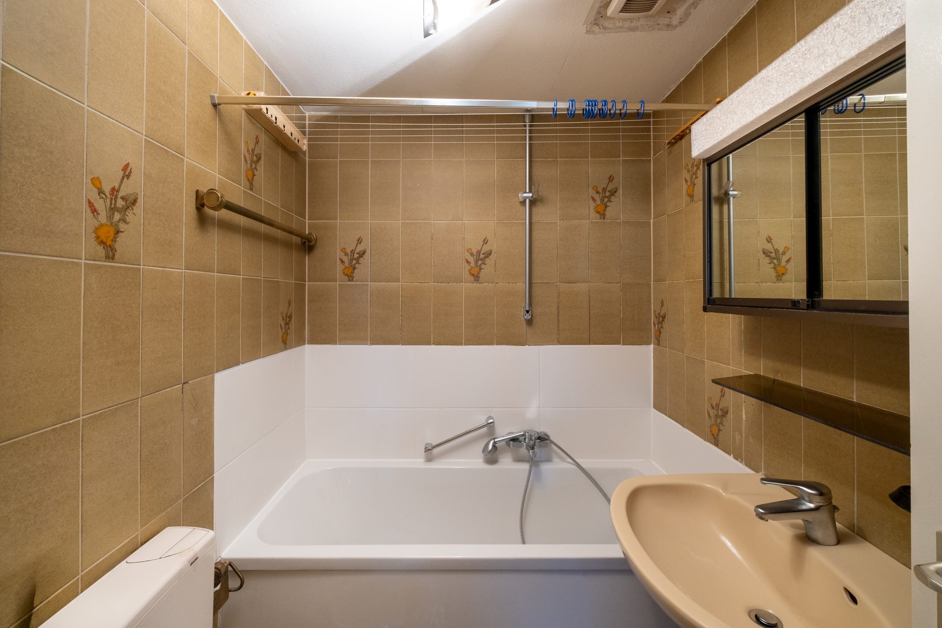 Immobilienangebot - Heidelberg - Alle - Bestlage der Heidelberger Altstadt: 2-Zimmer-Dachgeschosswohnung mit Kamin und Schlossblick