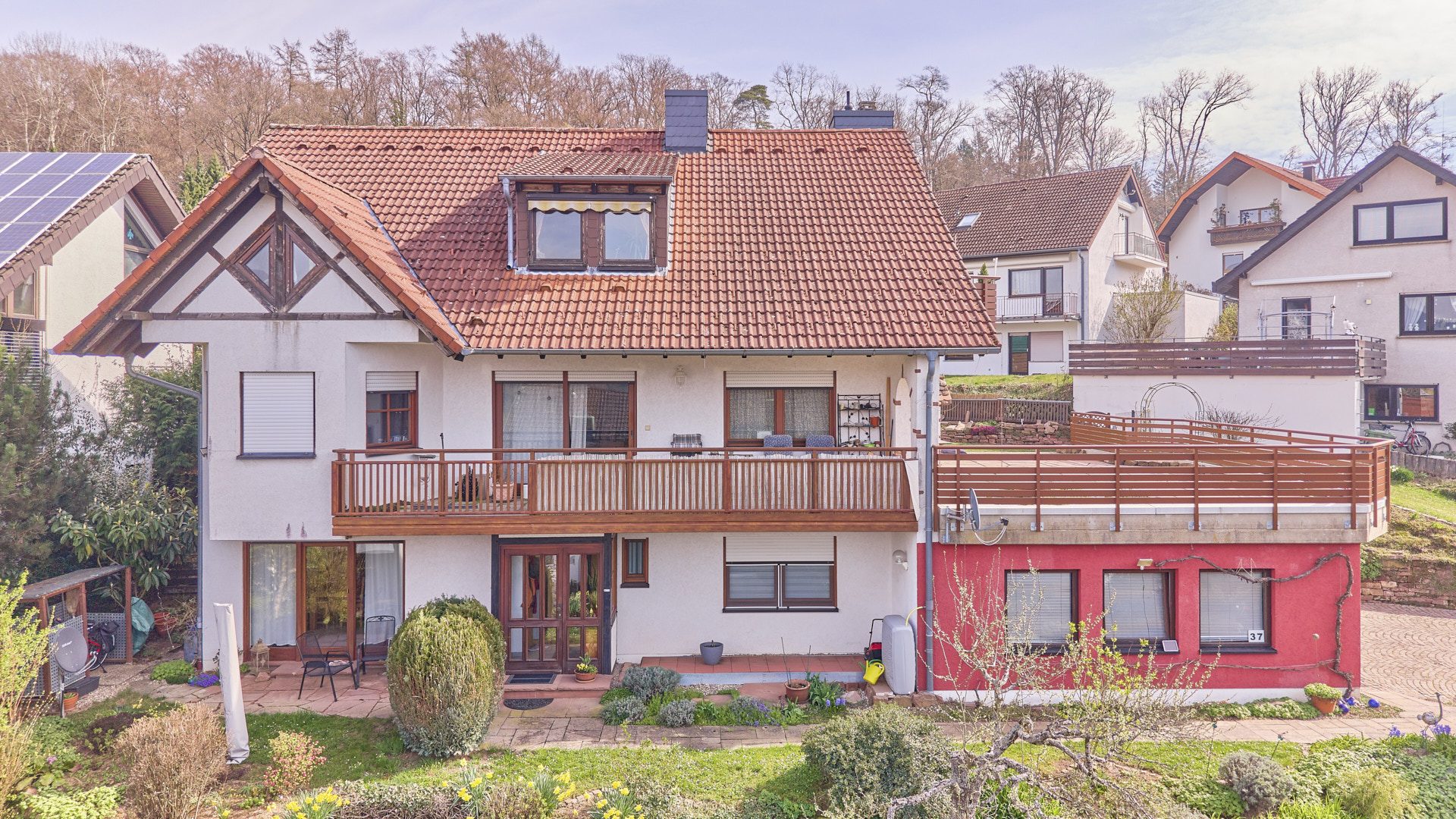 Immobilienangebot - Neckargemünd / Dilsberg - Alle - Viel Platz, viel Grün, viele Möglichkeiten – freistehendes Haus mit ELW in Neckargemünd/Dilsberg