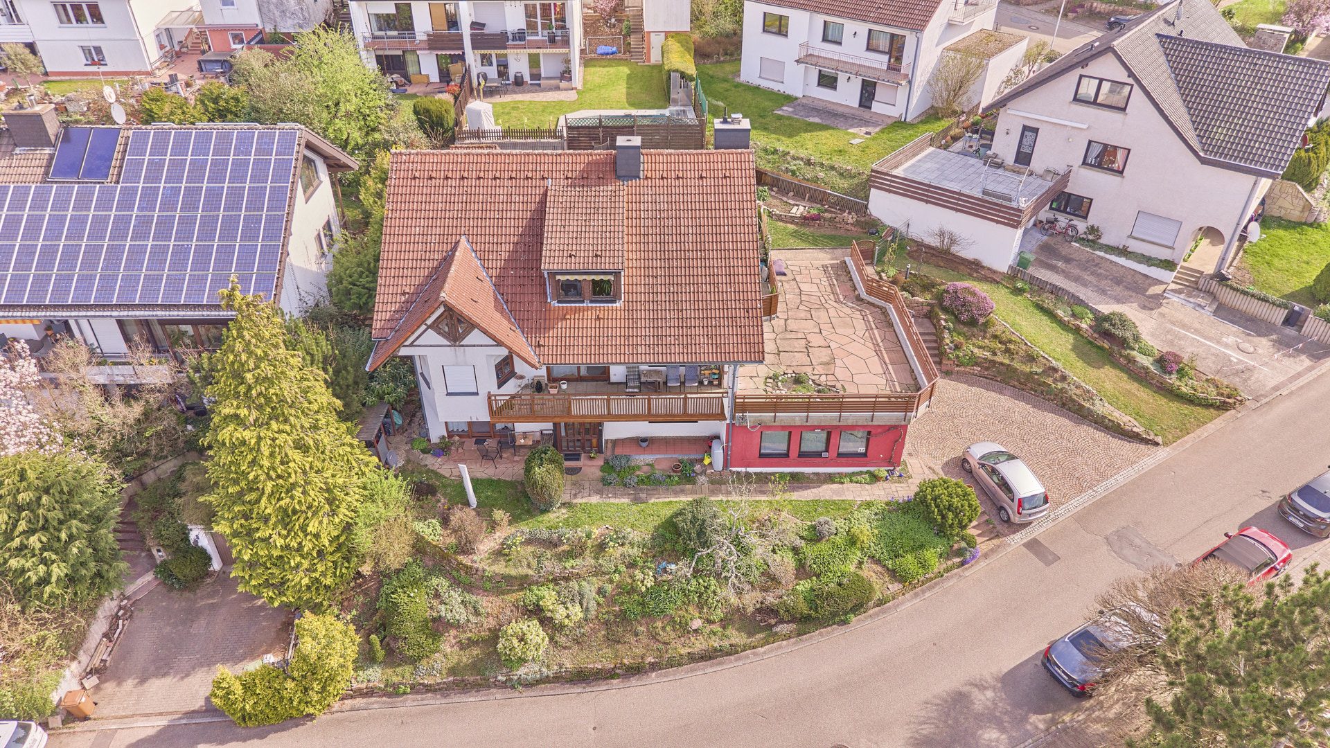 Immobilienangebot - Neckargemünd / Dilsberg - Alle - Viel Platz, viel Grün, viele Möglichkeiten – freistehendes Haus mit ELW in Neckargemünd/Dilsberg