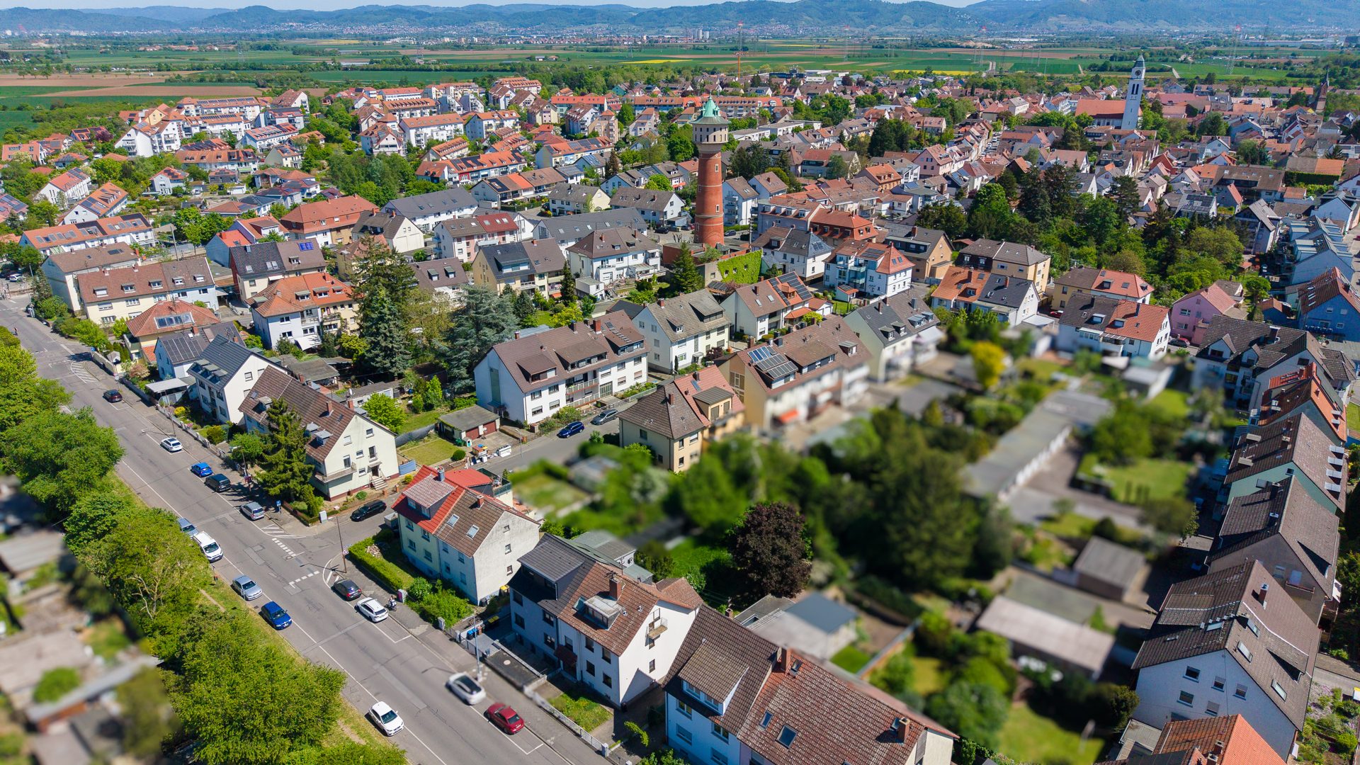 Immobilienangebot - Mannheim / Wallstadt - Alle - Familienglück in Wallstadt:
Haus mit Garten & Einliegerwohnung