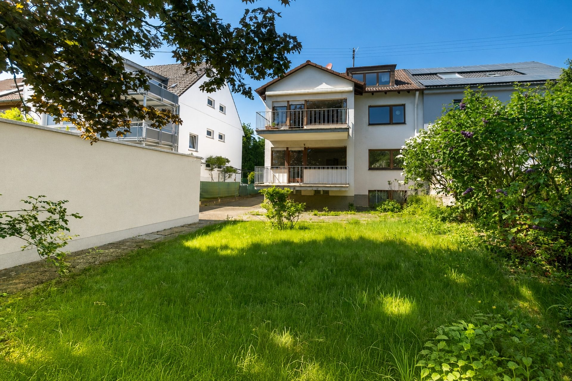 Immobilienangebot - Mannheim / Wallstadt - Alle - Familienglück in Wallstadt:
Haus mit Garten & Einliegerwohnung