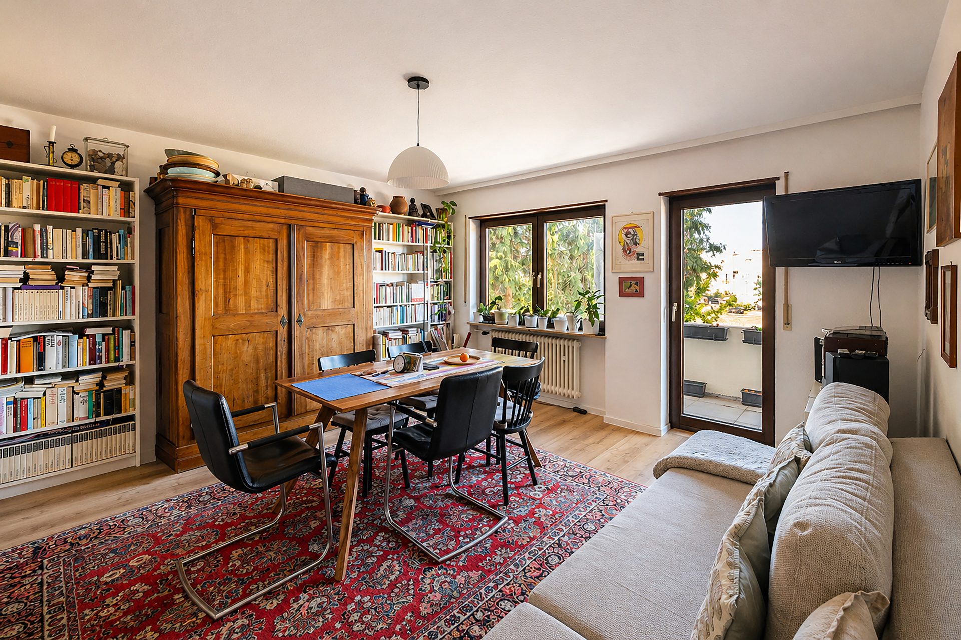 Immobilienangebot - Schriesheim - Alle - Beliebte Lage in Schriesheim: 2-Zimmer-Wohnung mit Südwestbalkon und Stellplatz