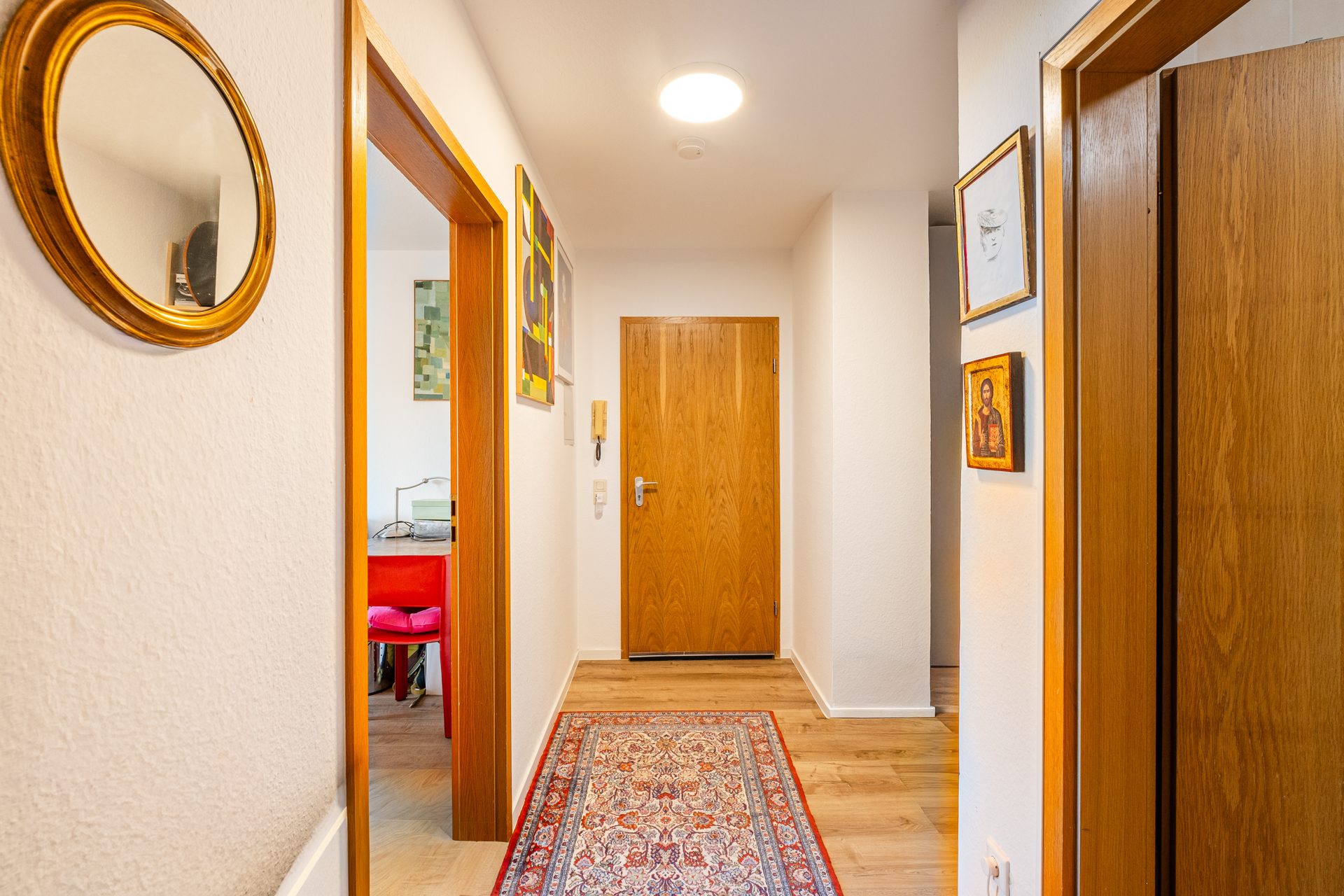 Immobilienangebot - Schriesheim - Alle - Beliebte Lage in Schriesheim: 2-Zimmer-Wohnung mit Südwestbalkon und Stellplatz