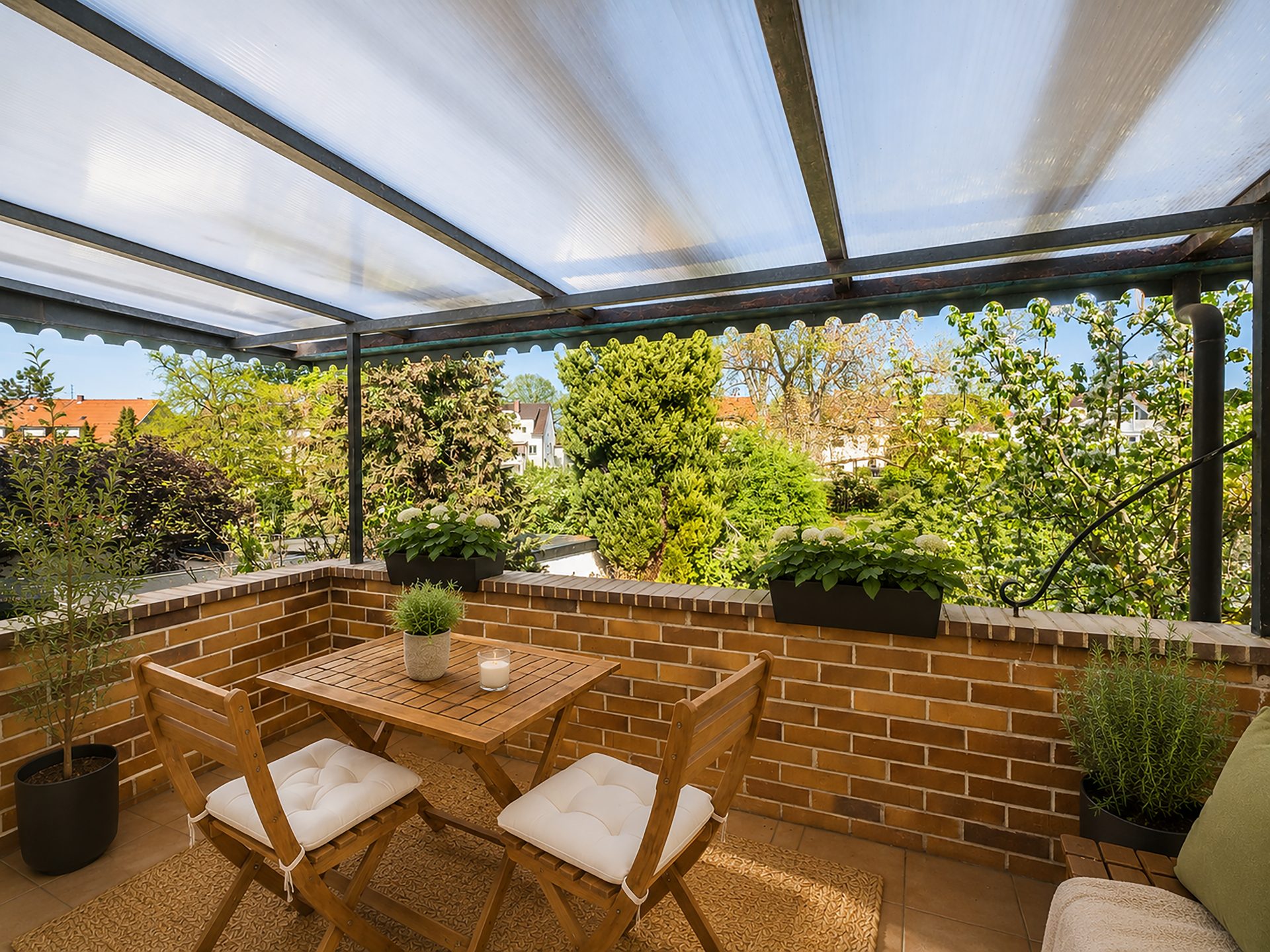 Immobilienangebot - Mannheim - Alle - Zweifamilienhaus mit ausgebautem Dach im Dornröschenschlaf
