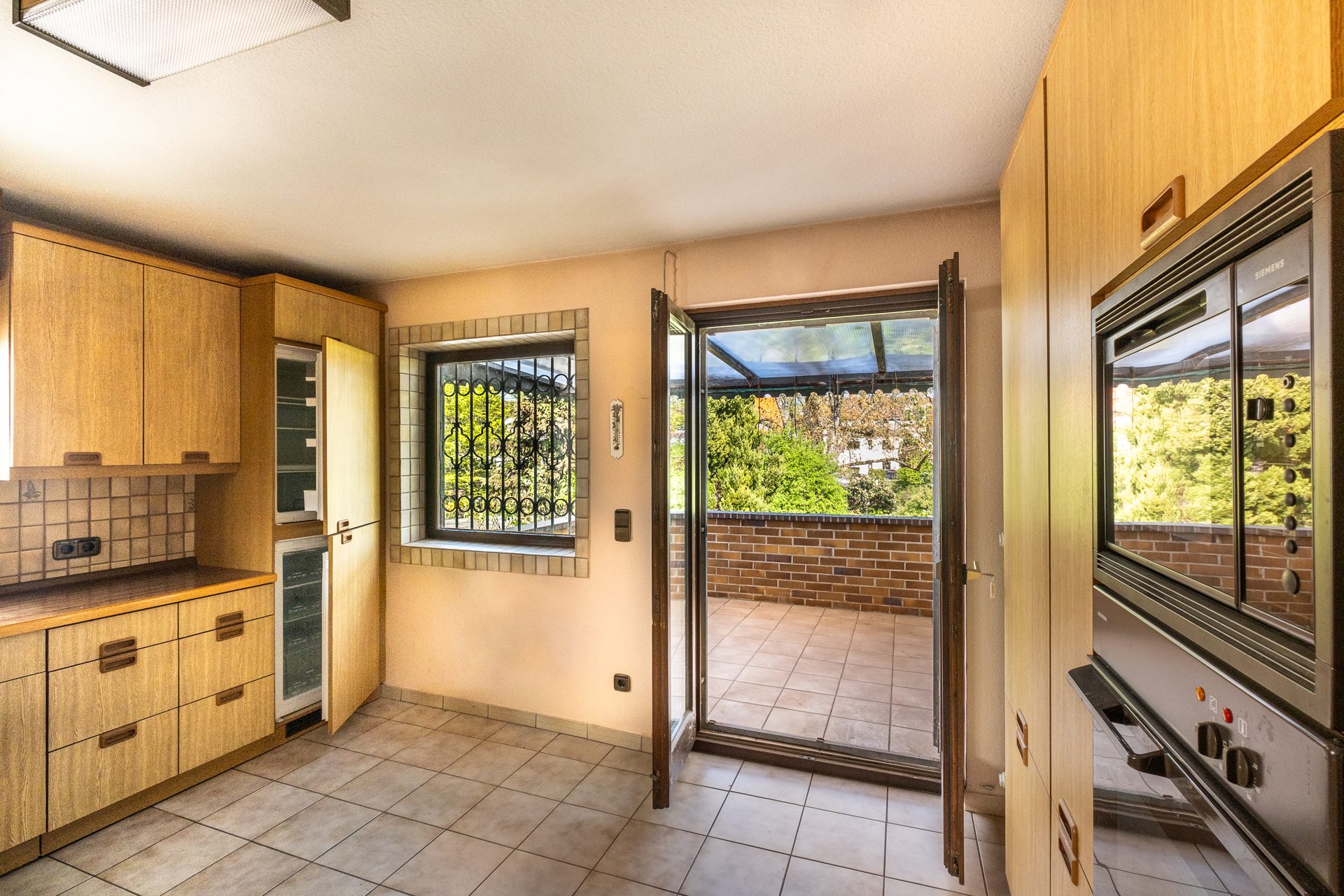 Immobilienangebot - Mannheim - Alle - Zweifamilienhaus mit ausgebautem Dach im Dornröschenschlaf
