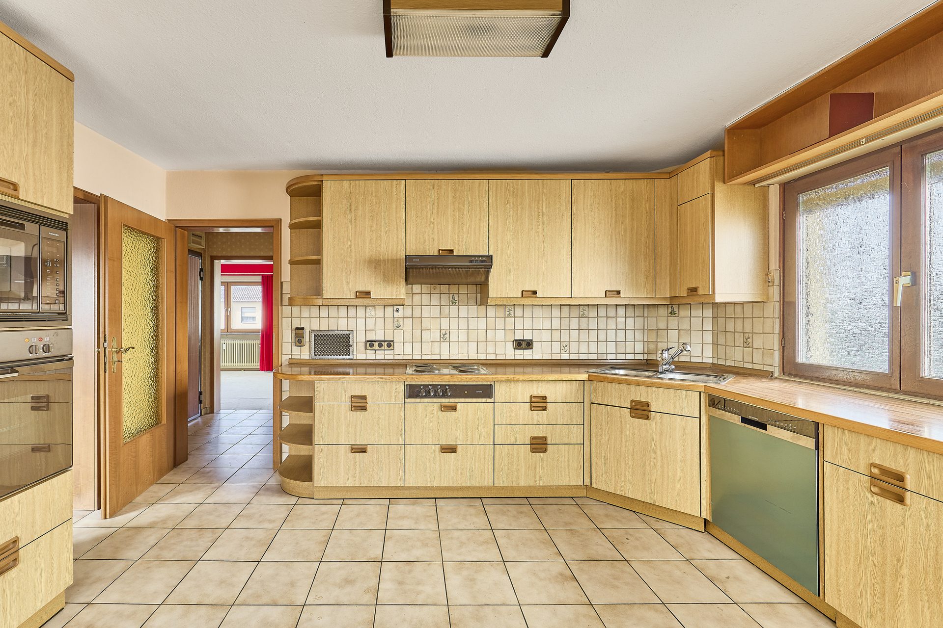 Immobilienangebot - Mannheim - Alle - Zweifamilienhaus mit ausgebautem Dach im Dornröschenschlaf