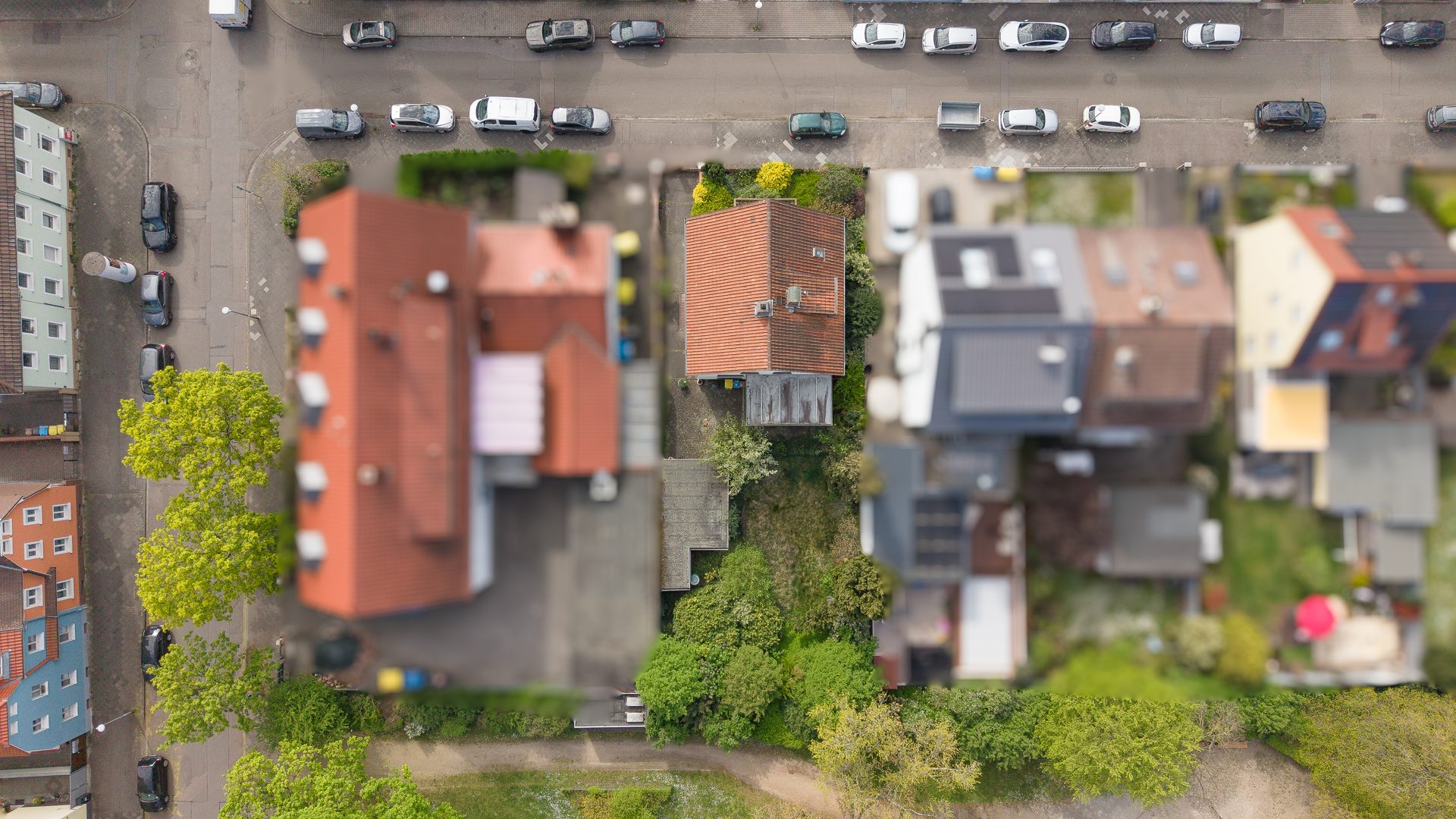 Immobilienangebot - Mannheim - Alle - Zweifamilienhaus mit ausgebautem Dach im Dornröschenschlaf