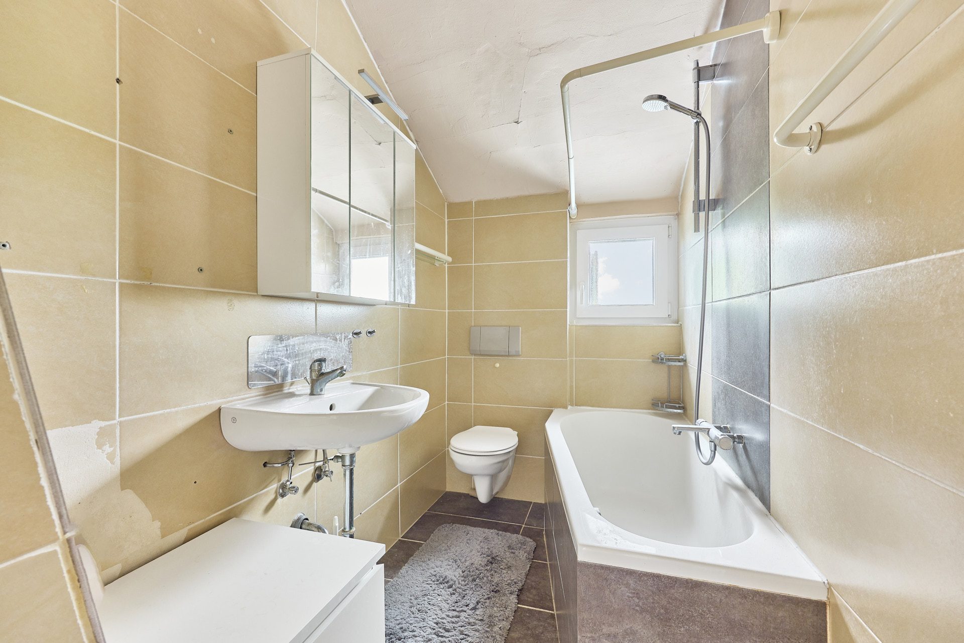 Immobilienangebot - Schriesheim - Alle - Drei Wohneinheiten, ein Zuhause voller Möglichkeiten auf Erbpacht