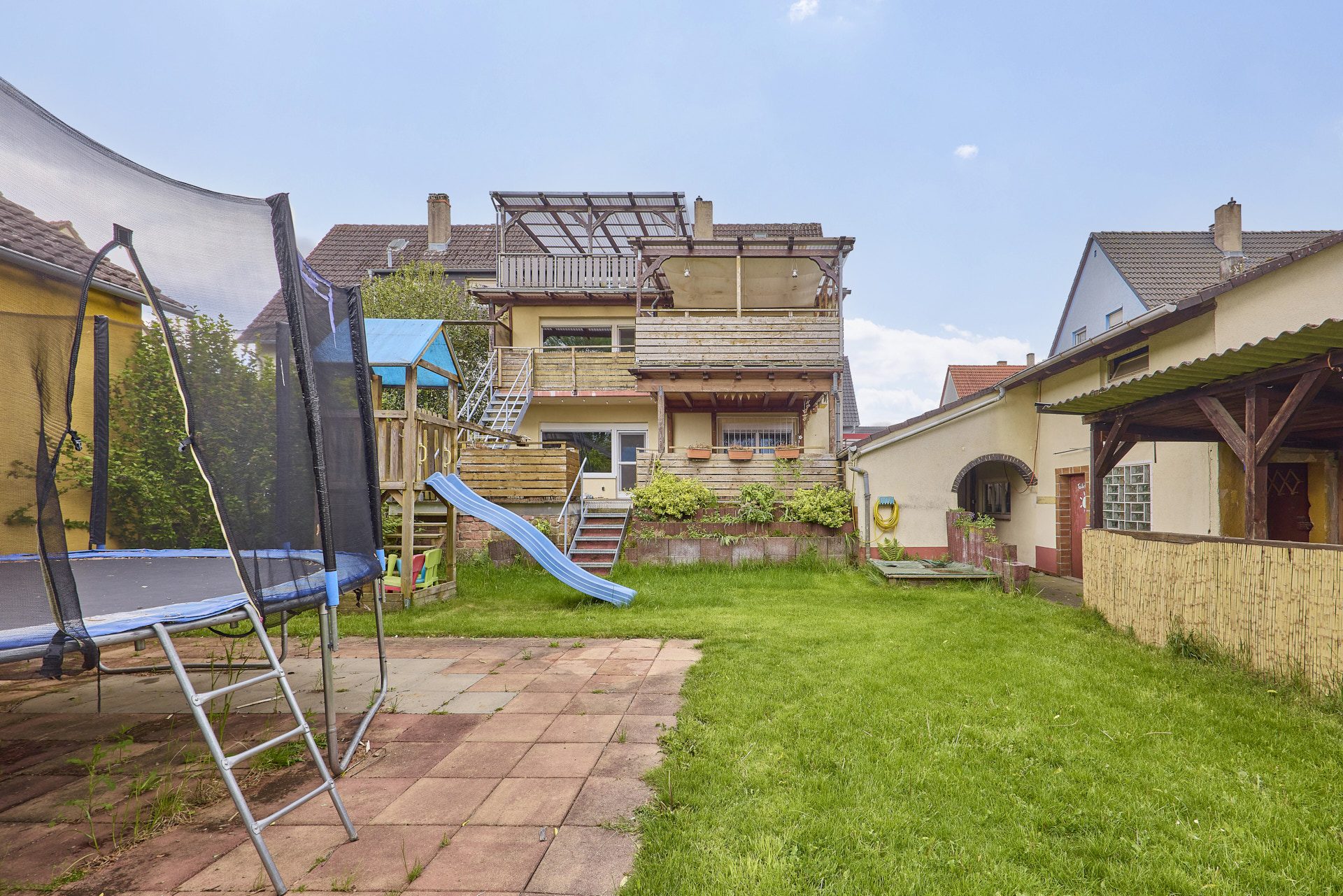 Immobilienangebot - Schriesheim - Alle - Drei Wohneinheiten, ein Zuhause voller Möglichkeiten auf Erbpacht