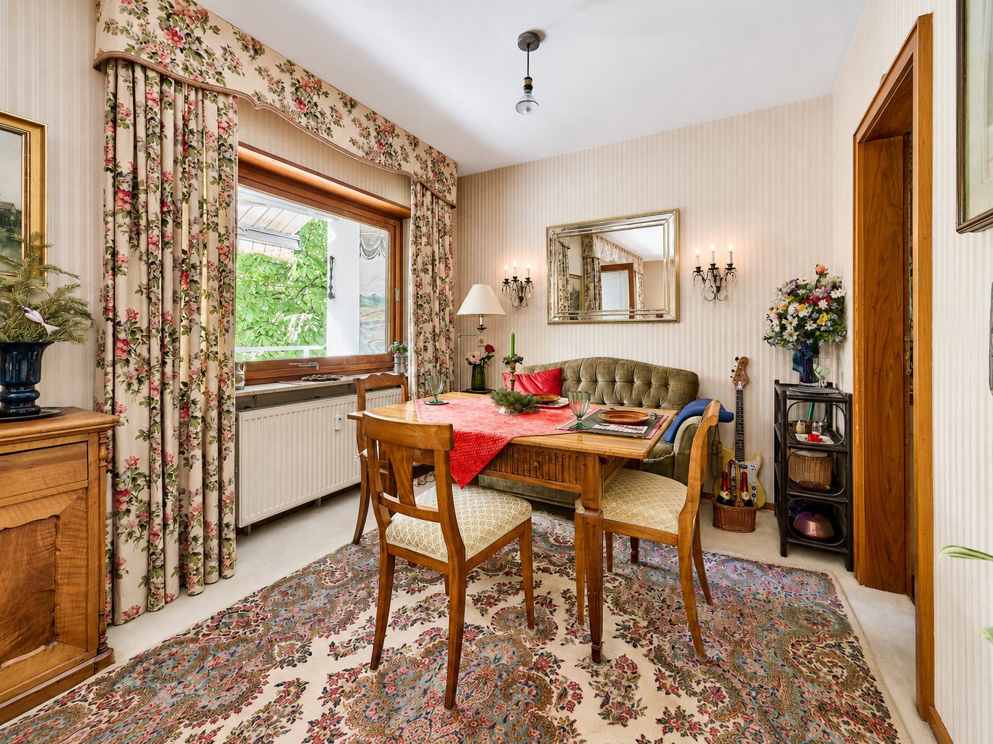 Immobilienangebot - Heidelberg - Alle - Rarität direkt am Werderplatz: 3,5-Zimmer-Wohnung mit Balkon und Stellplatz in Heidelberg-Neuenheim