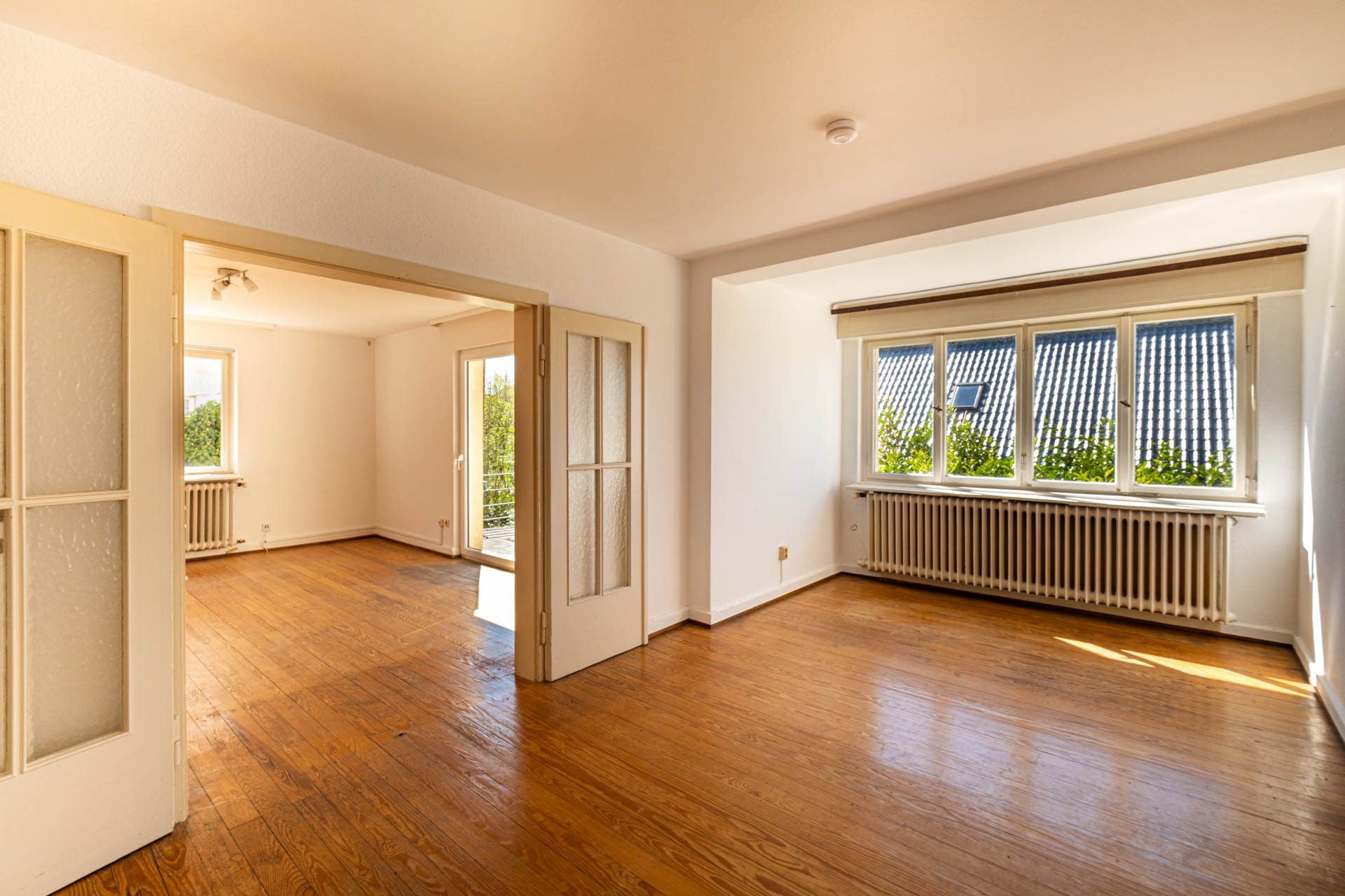 Immobilienangebot - Heidelberg - Alle - Sanierungsbedürftiges Einfamilienhaus mit 7 Zimmern, 2 Balkonen, Garten und Stellplatz