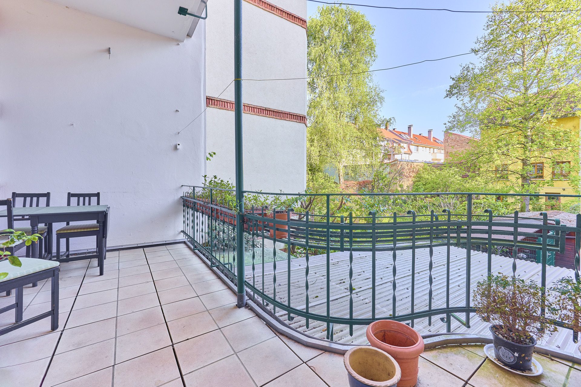 Immobilienangebot - Heidelberg - Alle - Altbaujuwel in der Heidelberger Weststadt: repräsentative 6-Zimmer-Wohnung mit Stellplatz und Balkon