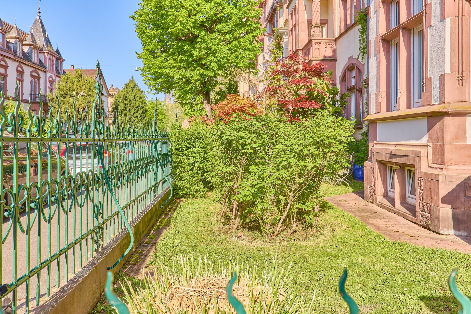 Immobilienangebot - Heidelberg - Alle - Altbaujuwel in der Heidelberger Weststadt: repräsentative 6-Zimmer-Wohnung mit Stellplatz und Balkon