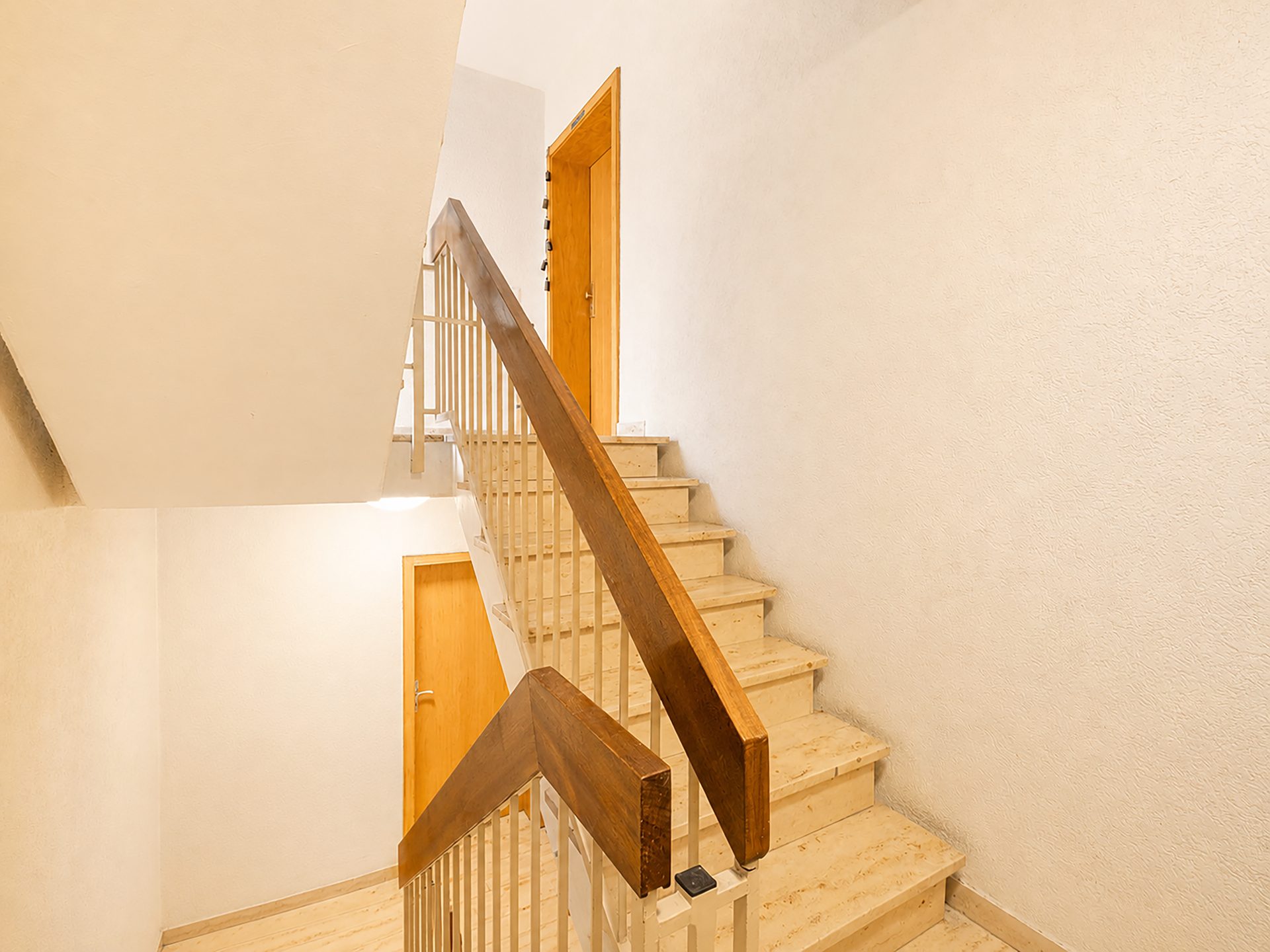 Immobilienangebot - Heidelberg / Ziegelhausen - Alle - Wohnen im Grünen: 3-Zimmer- Wohnung mit 2 Balkonen und Stellplatz in Ziegelhausen