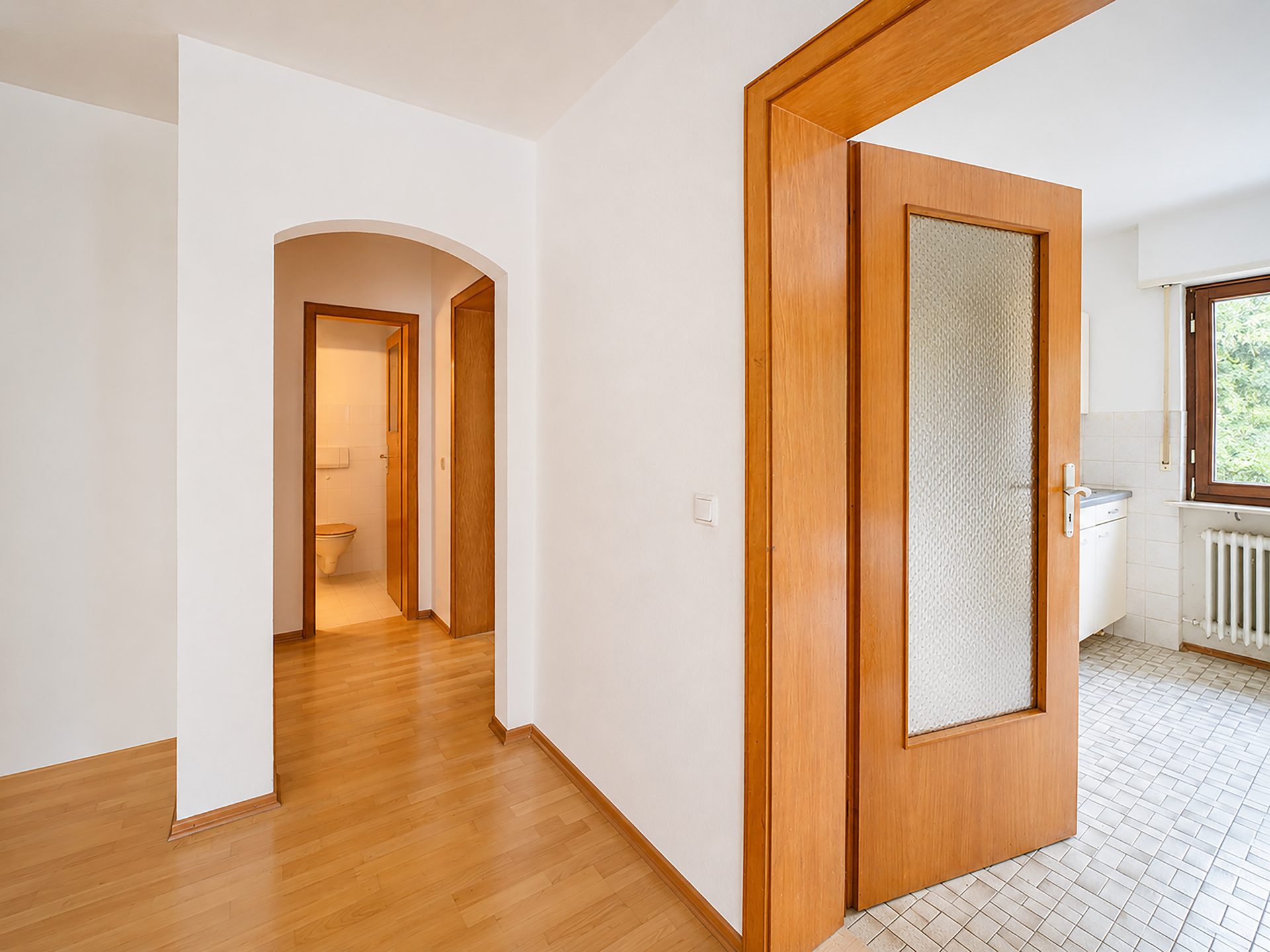 Immobilienangebot - Heidelberg / Ziegelhausen - Alle - Wohnen im Grünen: 3-Zimmer- Wohnung mit 2 Balkonen und Stellplatz in Ziegelhausen