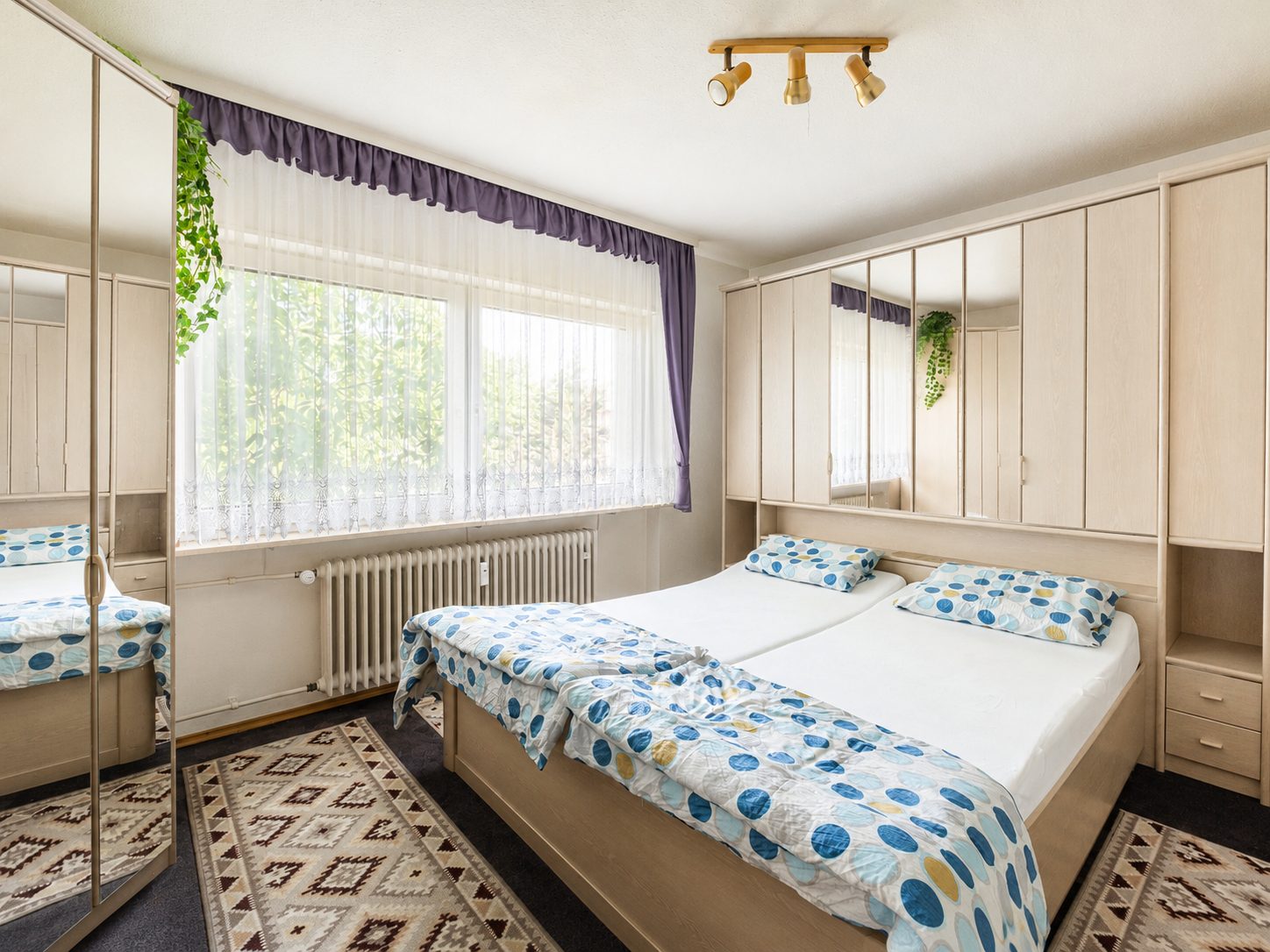Immobilienangebot - Wiesloch - Alle - Top Kapitalanlage mit Entwicklungspotential: Dreifamilienhaus mit zwei Garagen in attraktiver Lage