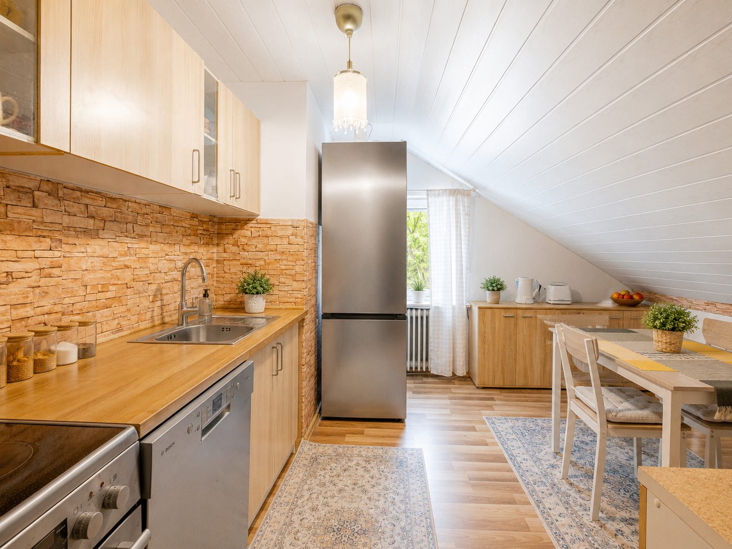 Immobilienangebot - Wiesloch - Alle - Top Kapitalanlage mit Entwicklungspotential: Dreifamilienhaus mit zwei Garagen in attraktiver Lage