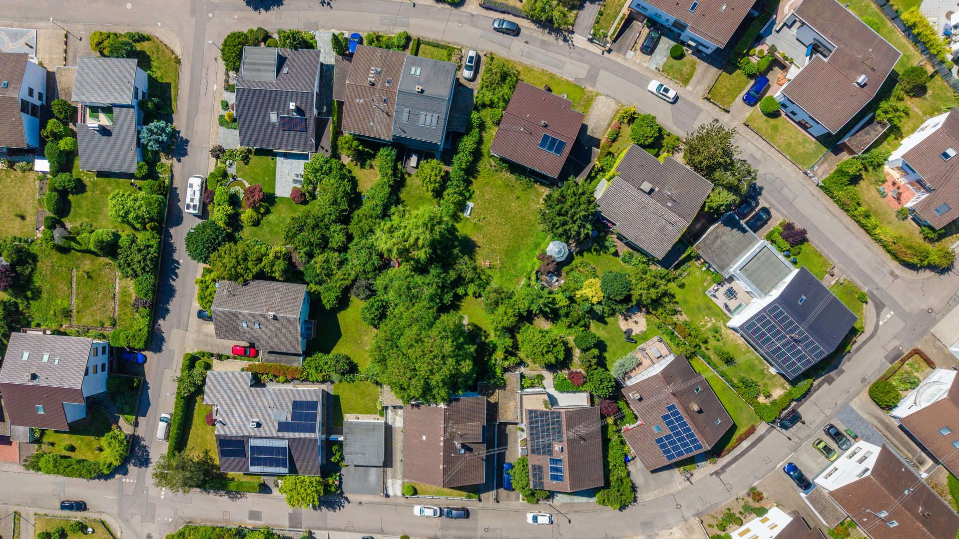 Immobilienangebot - Wiesloch - Alle - Top Kapitalanlage mit Entwicklungspotential: Dreifamilienhaus mit zwei Garagen in attraktiver Lage