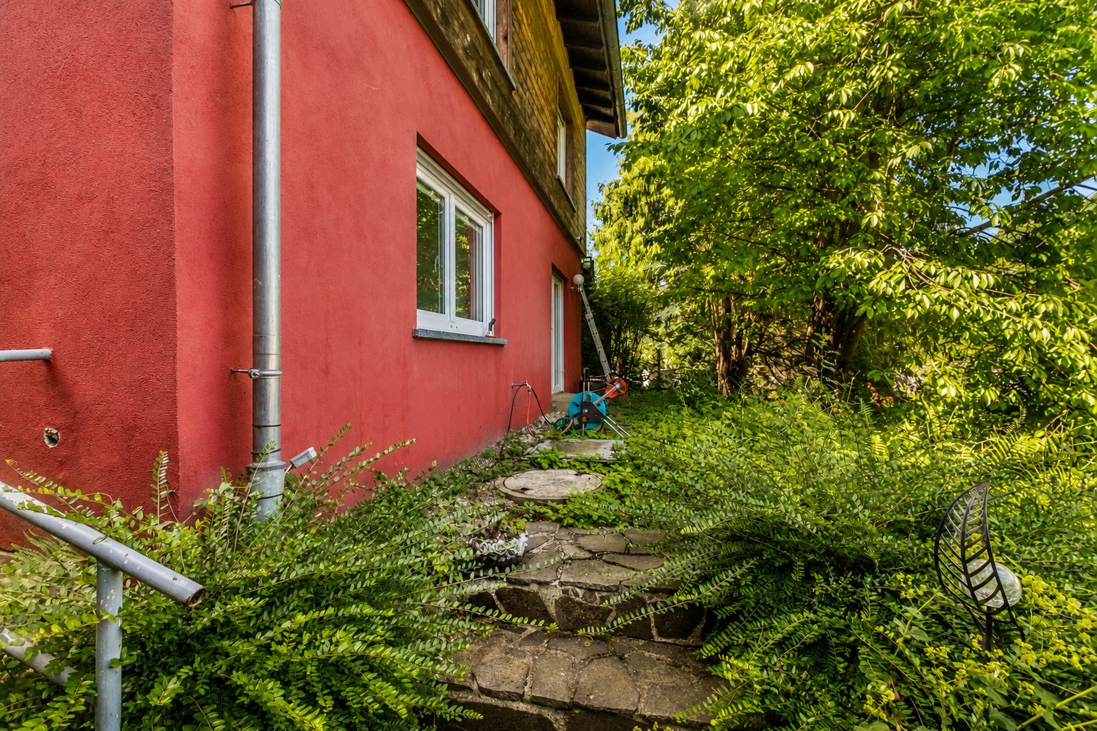 Immobilienangebot - Schönau - Alle - Naturoase in Schönau: Einfamilienhaus mit Einliegerwohnung, großem Garten und Sonnenterrasse