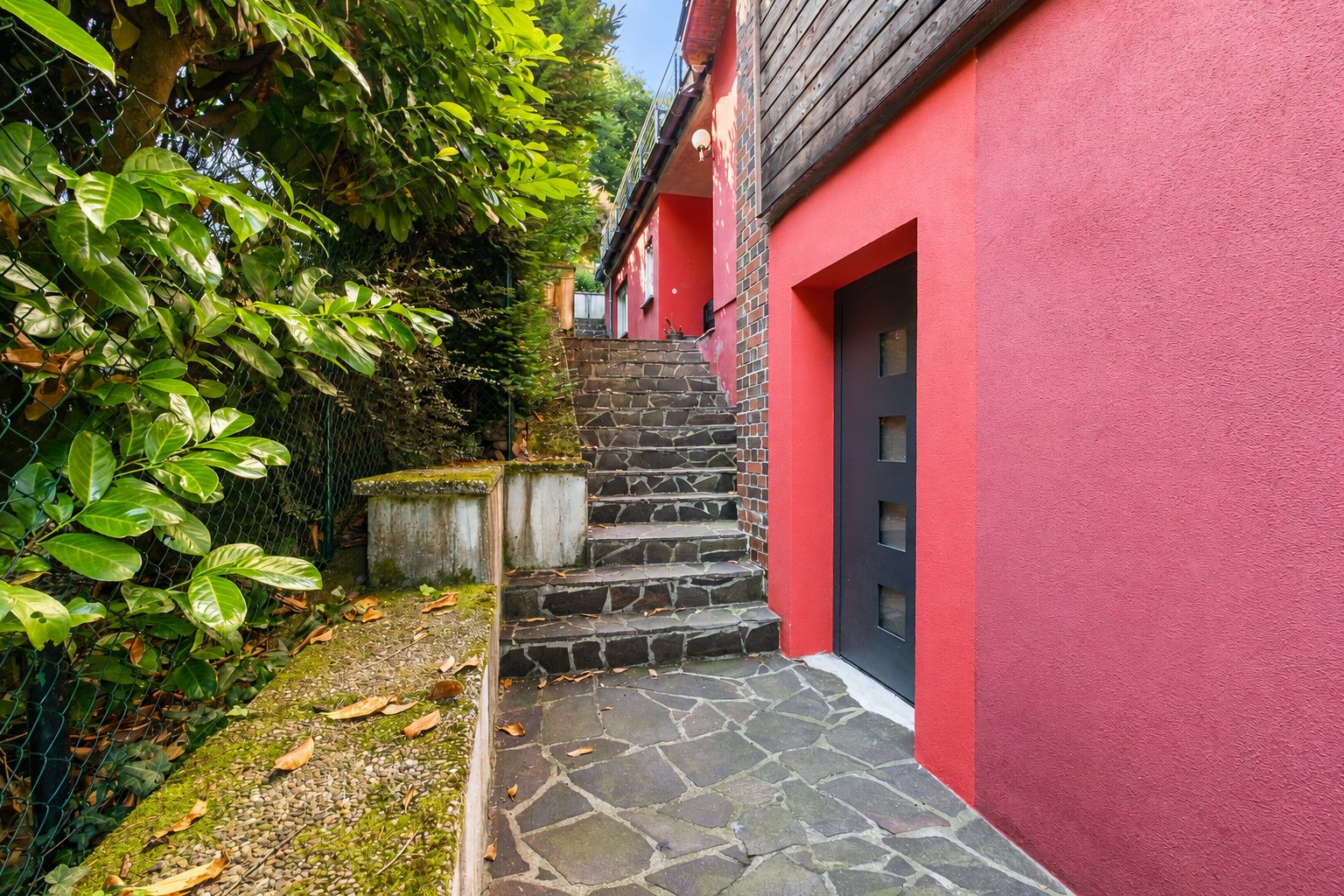 Immobilienangebot - Schönau - Alle - Naturoase in Schönau: Einfamilienhaus mit Einliegerwohnung, großem Garten und Sonnenterrasse