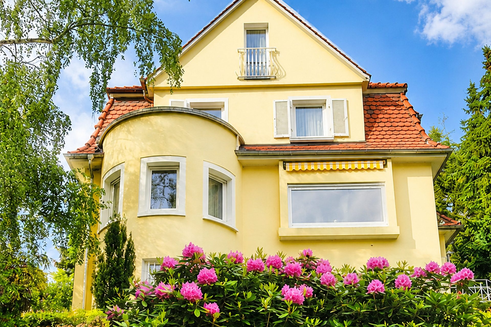 Immobilienangebot - Heidelberg - Alle - Grün und stadtnah wohnen: Stilvolles Einfamilienhaus mit parkähnlichem Garten und Ausbaupotential