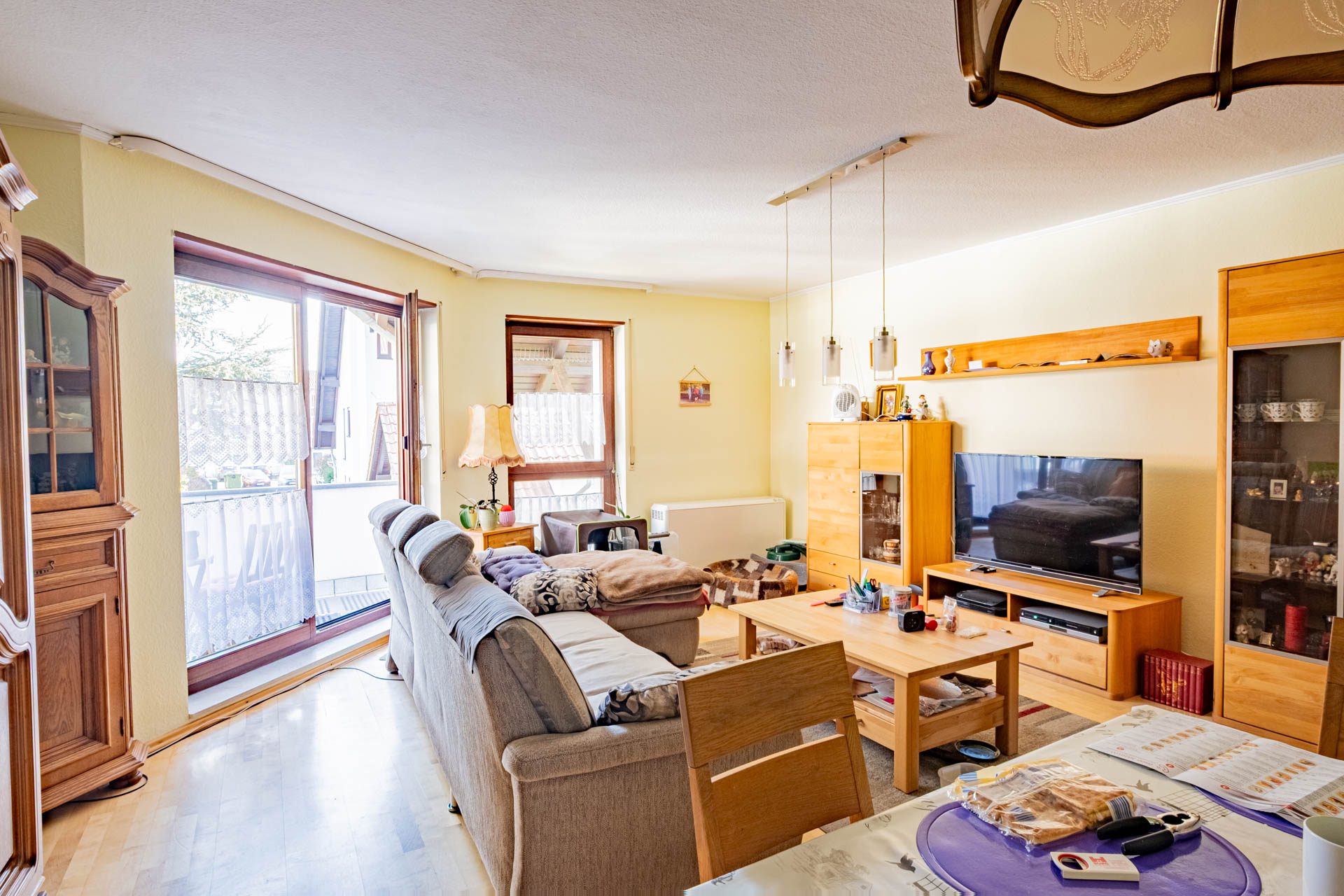 Immobilienangebot - Sandhausen - Alle - Sandhausen: Idyllisch gelegene 3-Zimmer-Wohnung mit Balkon und 2 Stellplätzen