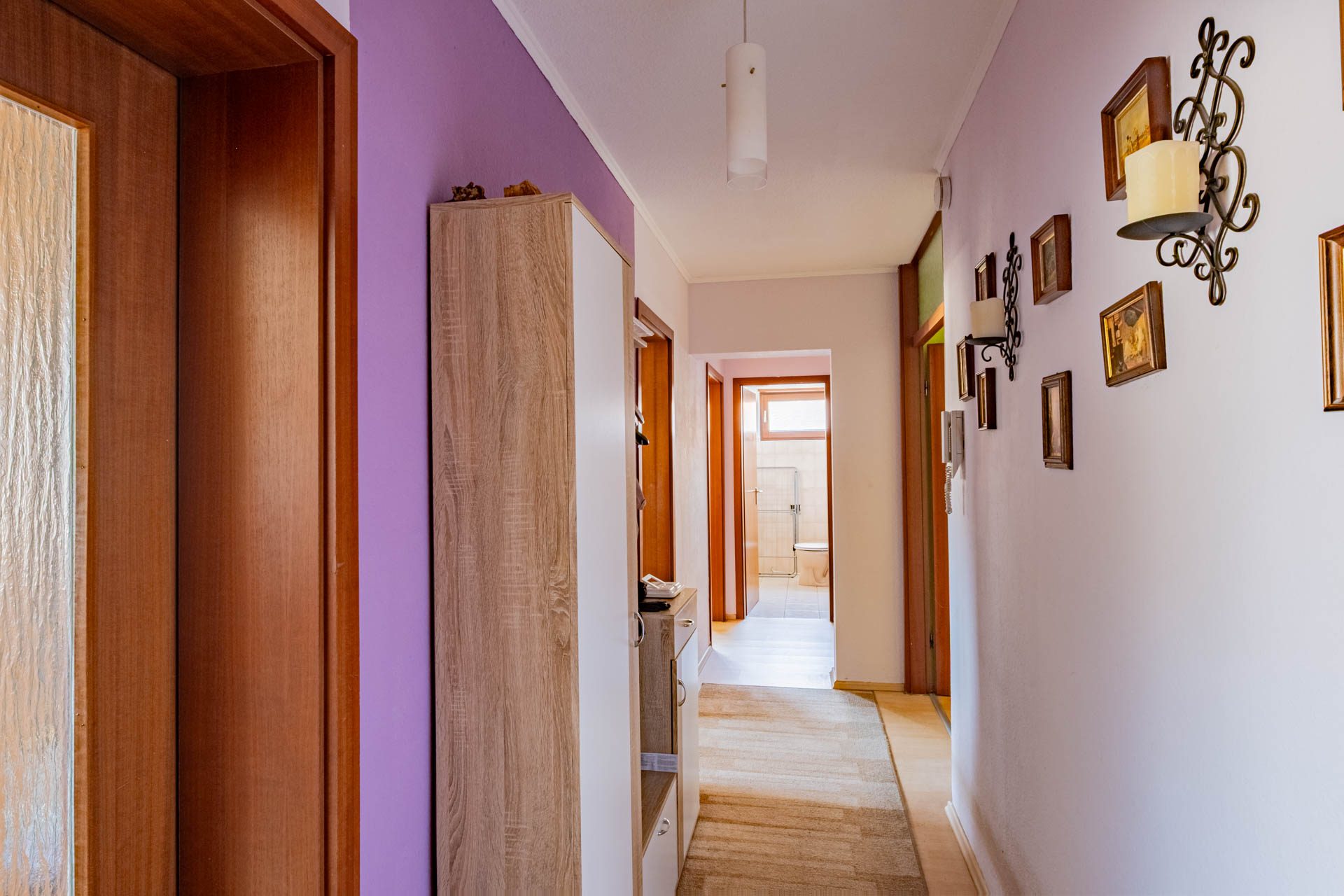 Immobilienangebot - Sandhausen - Alle - Sandhausen: Idyllisch gelegene 3-Zimmer-Wohnung mit Balkon und 2 Stellplätzen