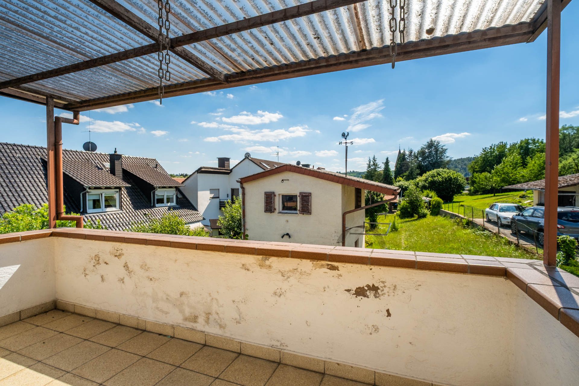 Immobilienangebot - Bammental - Alle - Klein, aber kann fein werden: Wohnhaus mit Garten, kleiner Garage und Gestaltungspotenzial