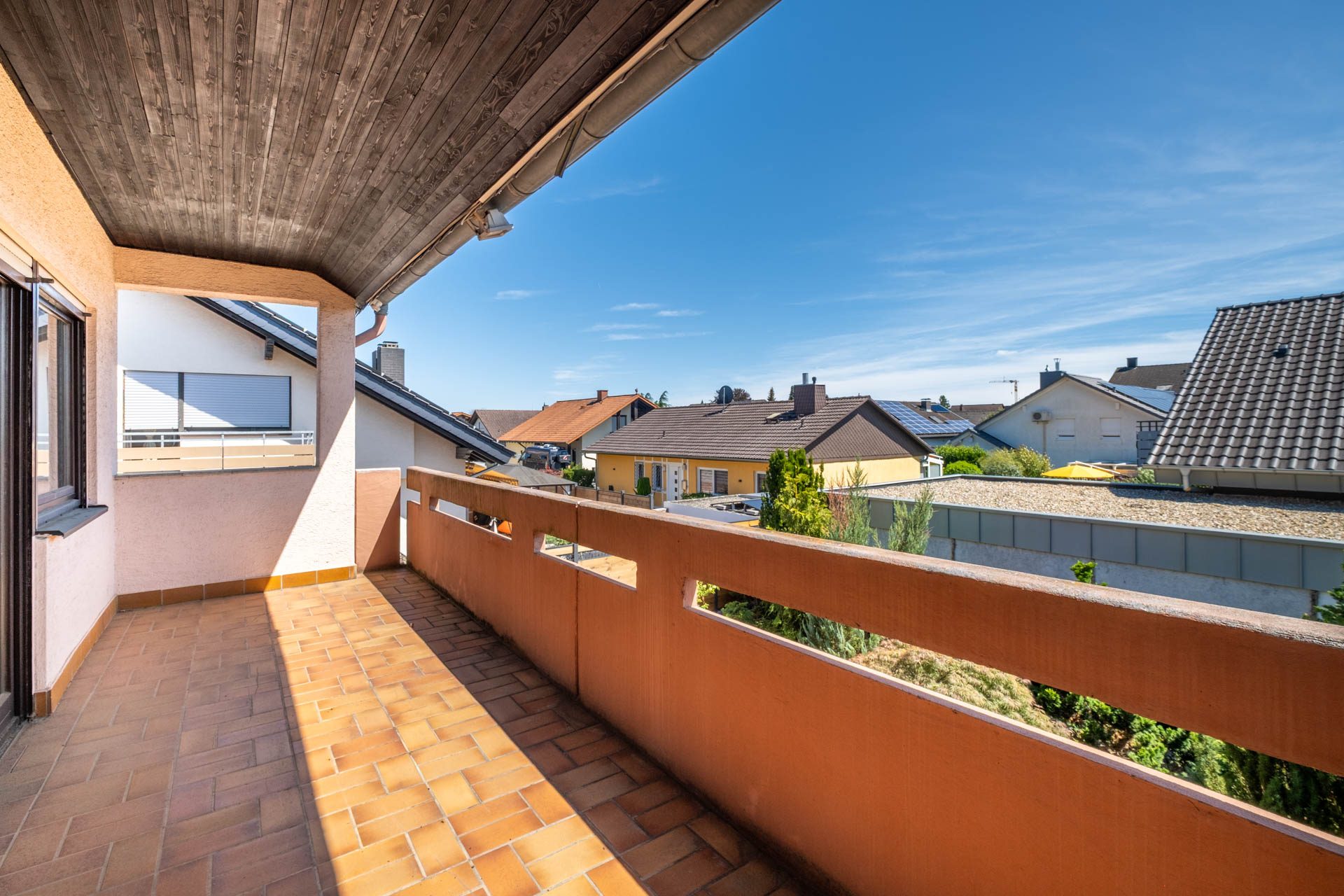 Immobilienangebot - Hockenheim - Alle - Erbpachtanwesen in Hockenheim: Doppelhaushälfte mit Garten, Garage und Gestaltungspotenzial